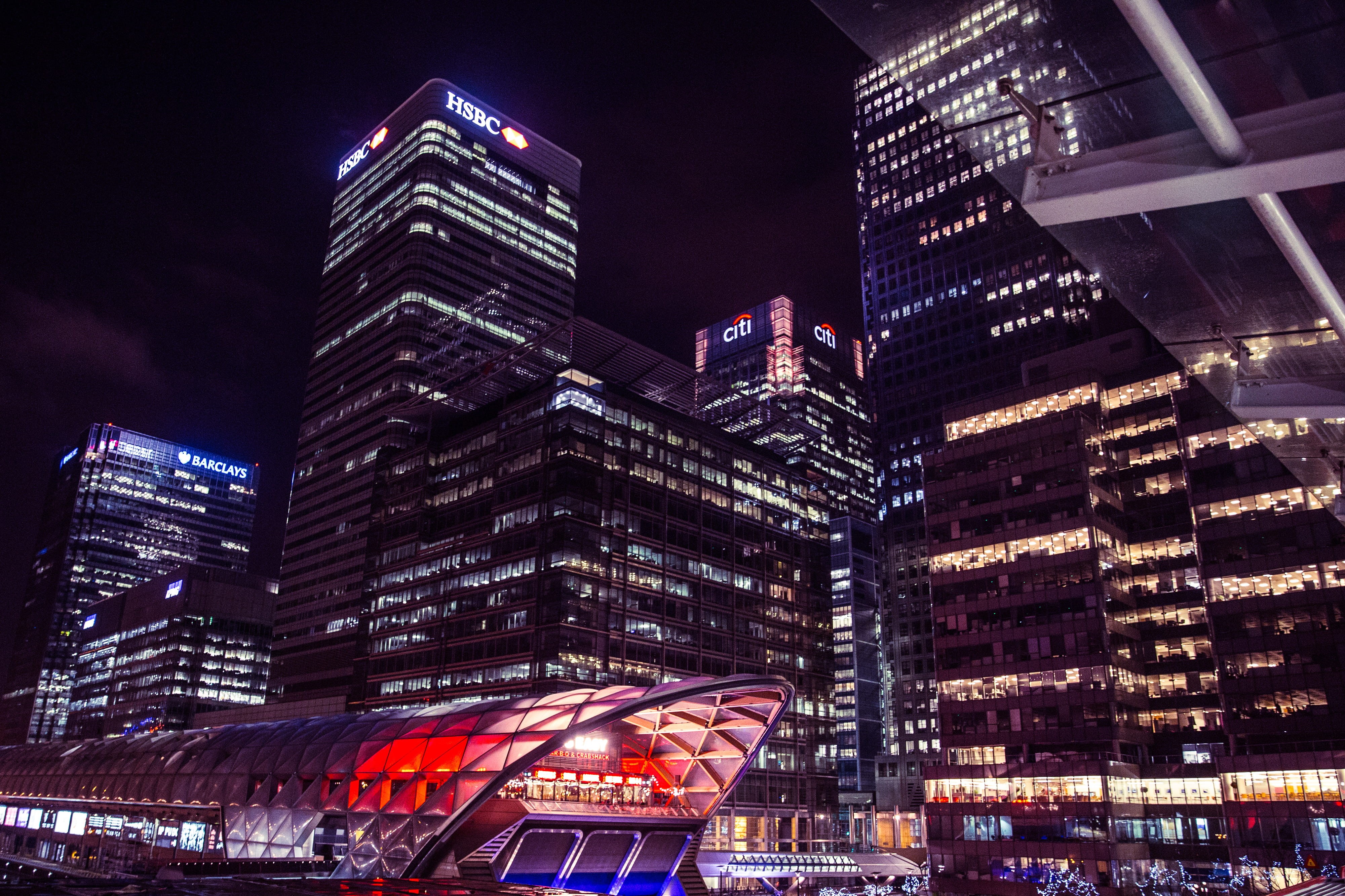 city, famous Place, urban Scene, Canary Wharf, tall - high, building, skyscraper, city Life, Night shot, built Structure, text, canary, illuminated, lighting Equipment, HD Wallpaper