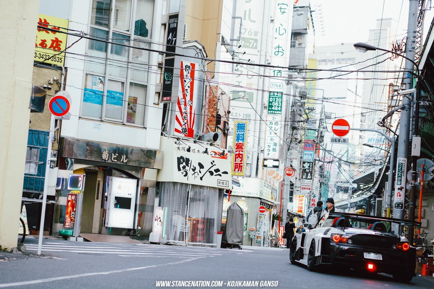 720P, s, built structure, Japan, city, building exterior, motor vehicle, communication, s2000, guidance, city life, land vehicle, symbol, incidental people, HD Wallpaper