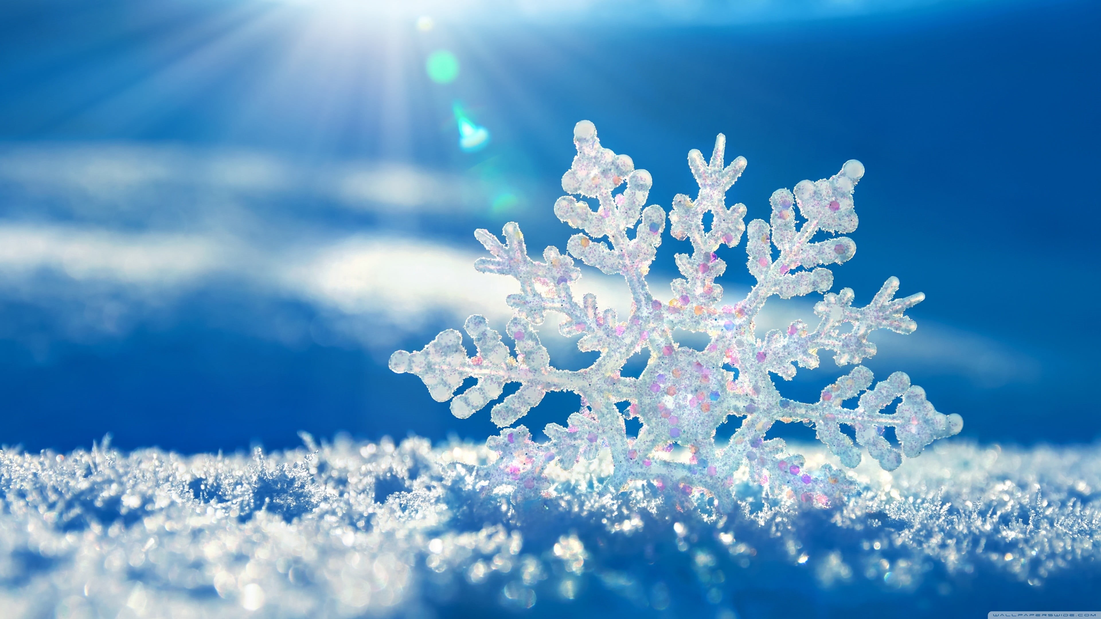 lens flare, backgrounds, cold temperature, winter, christmas Decoration, photography, snowing, graphic, white, christmas Ornament, defocused, beauty in nature, HD Wallpaper