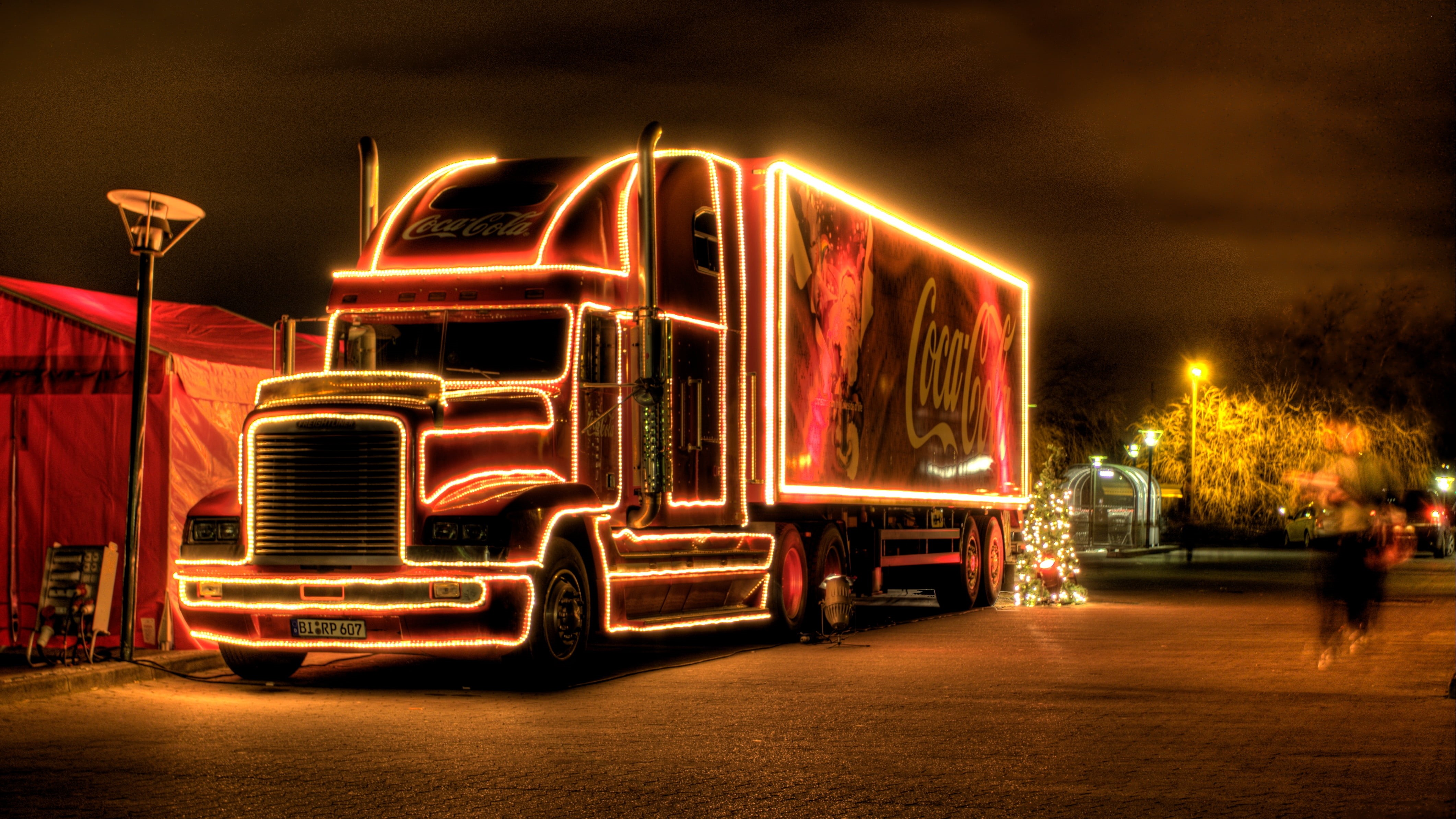 traffic, freight Transportation, neon, no People, street, western script, Christmas, Christmas truck, text, vehicle Trailer, cargo Container, city, coca, HD Wallpaper