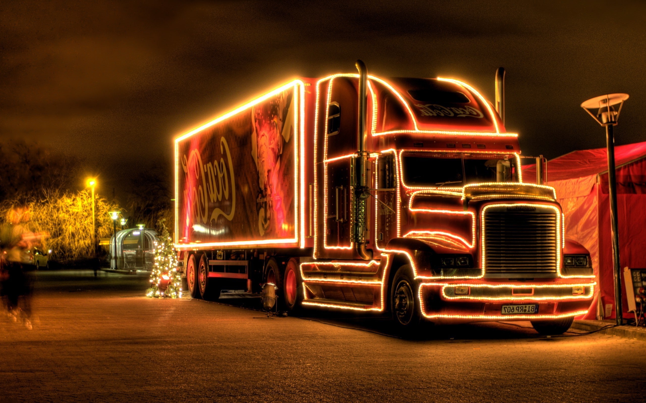 blurred motion, outdoors, transportation, lighting equipment, business, sign, motor vehicle, night, architecture, gas station, truck, illuminated, car, HD Wallpaper