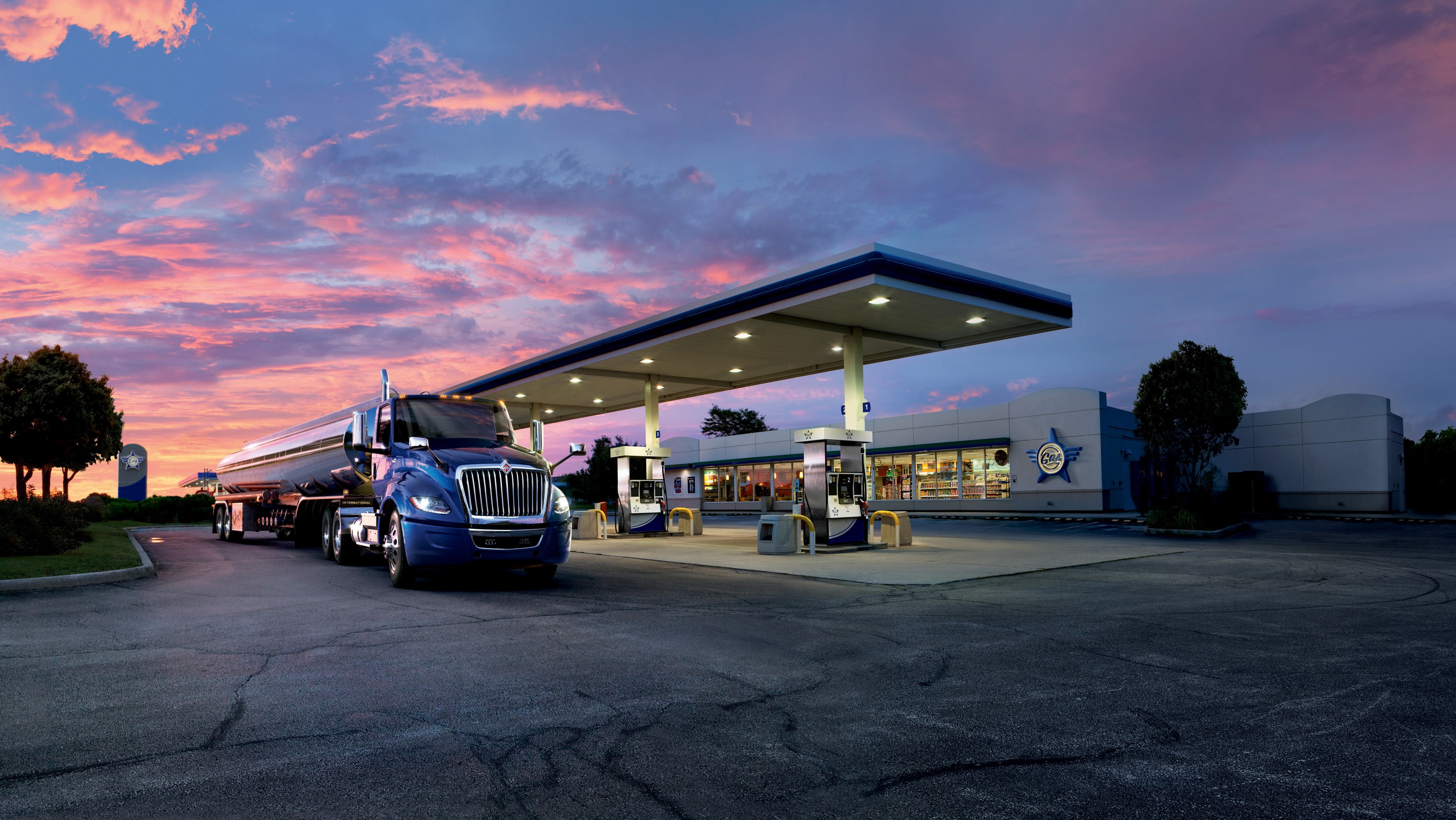 Vehicle, Gas Station, Truck, 2K, Vehicles, HD Wallpaper