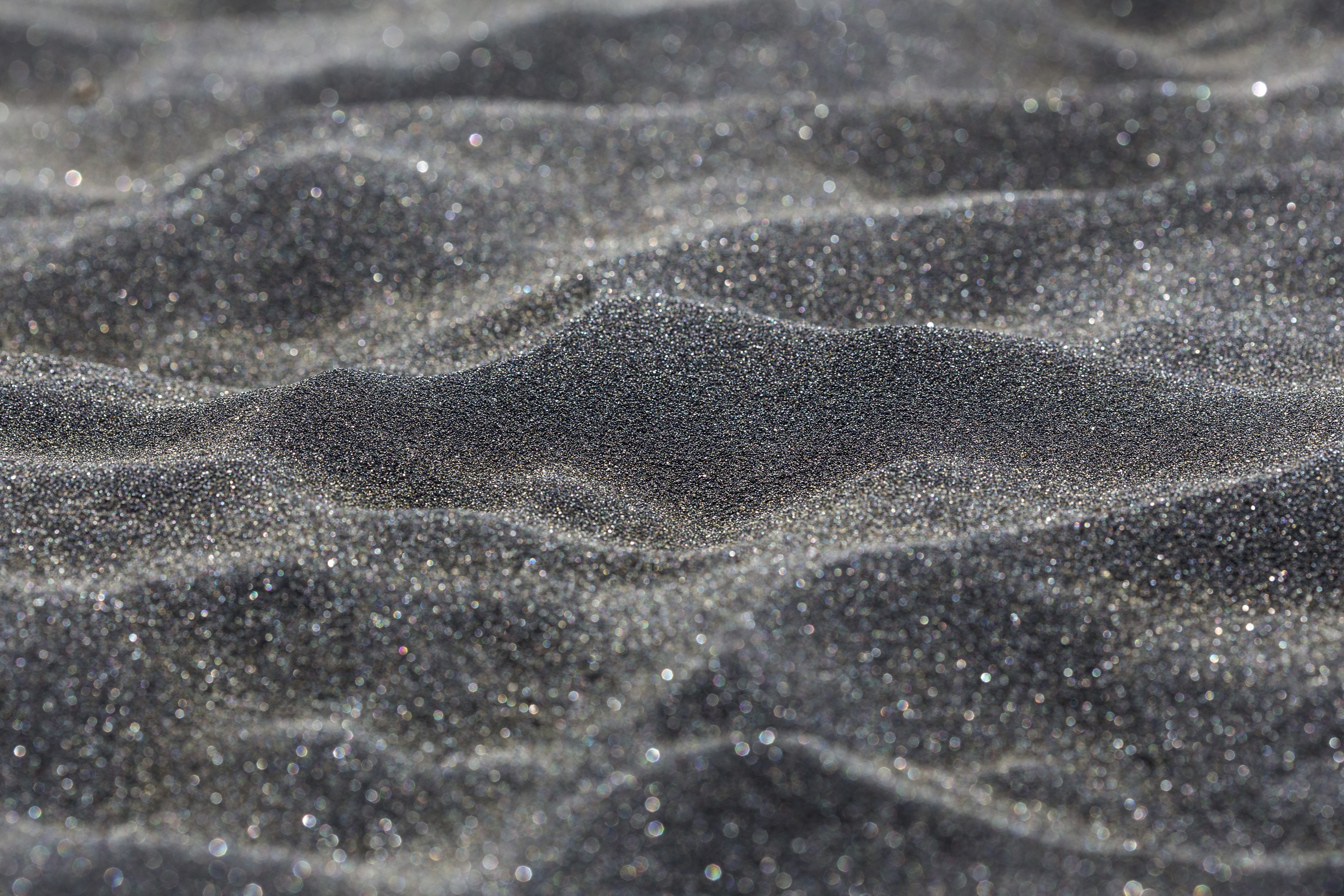 full frame, sand, beach, selective focus, no people, black, water, backgrounds, winter, texture, dune, twinkle, pattern, close, day, dunes, land, beauty in nature, HD Wallpaper