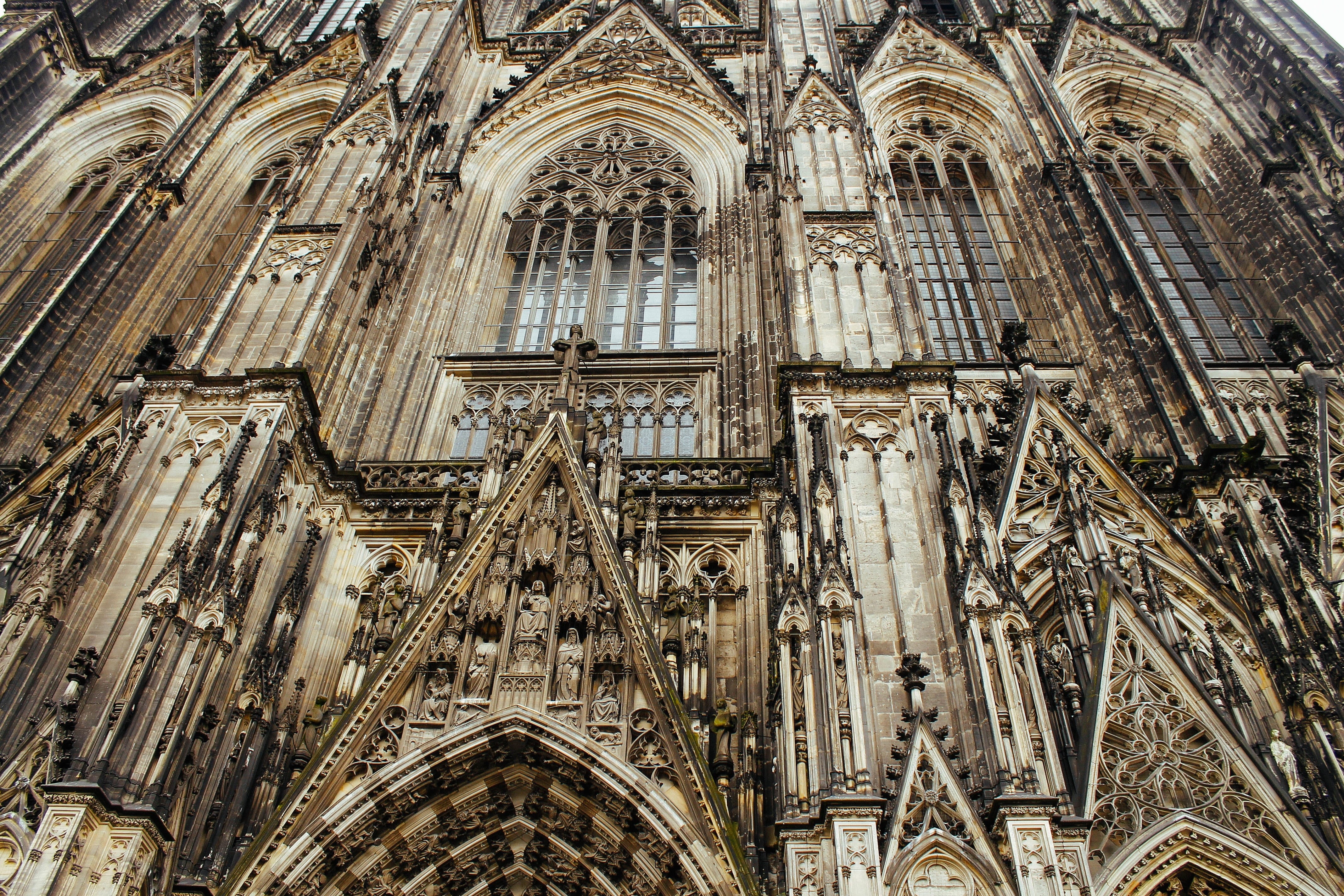 spirituality, building Exterior, cologne Cathedral, Cathedral, architectural column, day, history, building, no people, place of worship, religion, tourism, HD Wallpaper