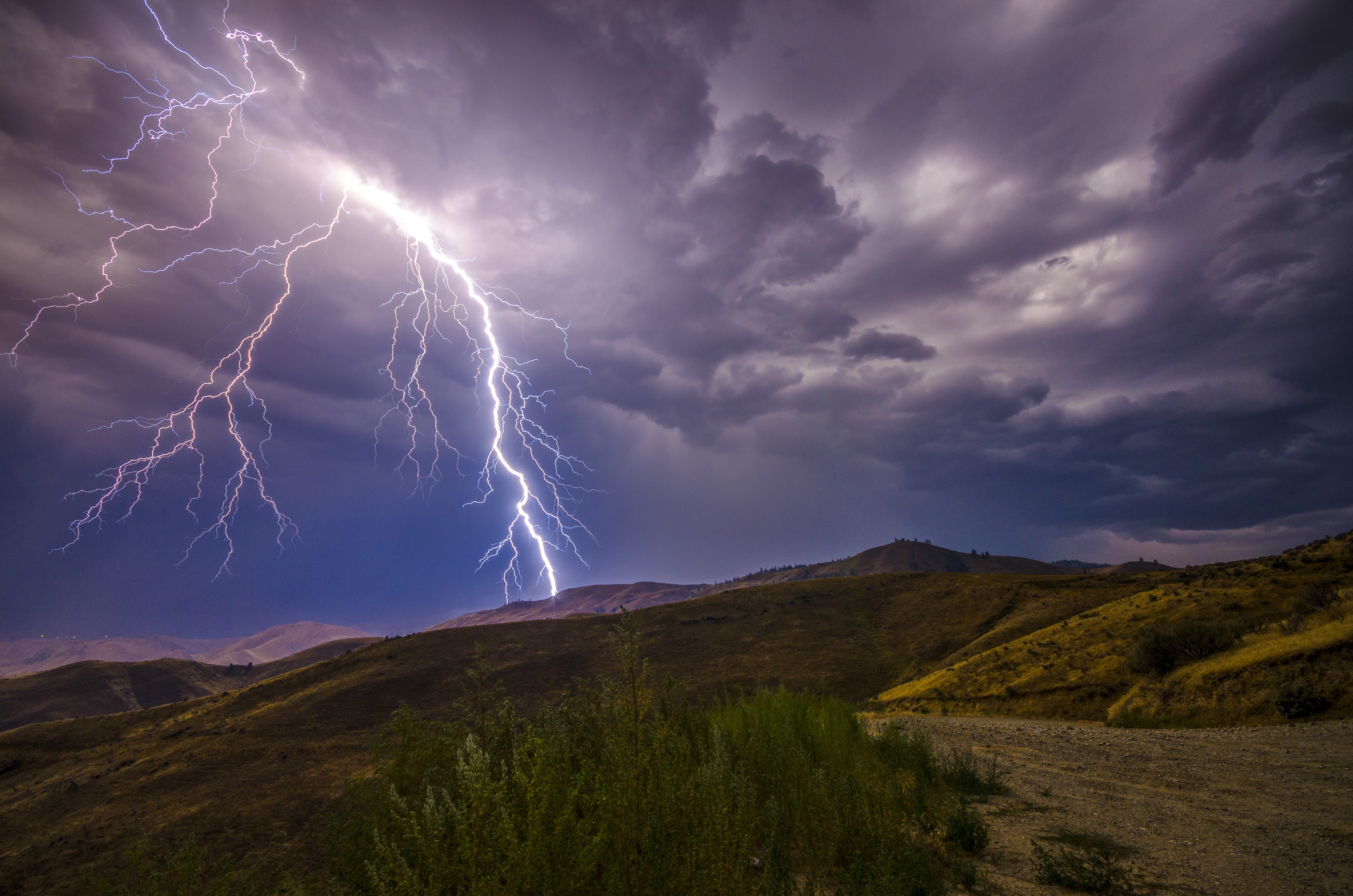 sky, 4K, landscape, dramatic, energy, environment, danger, beauty in nature, photography, outdoors, weather, evening, horizon, no people, lightning, storm, HD Wallpaper