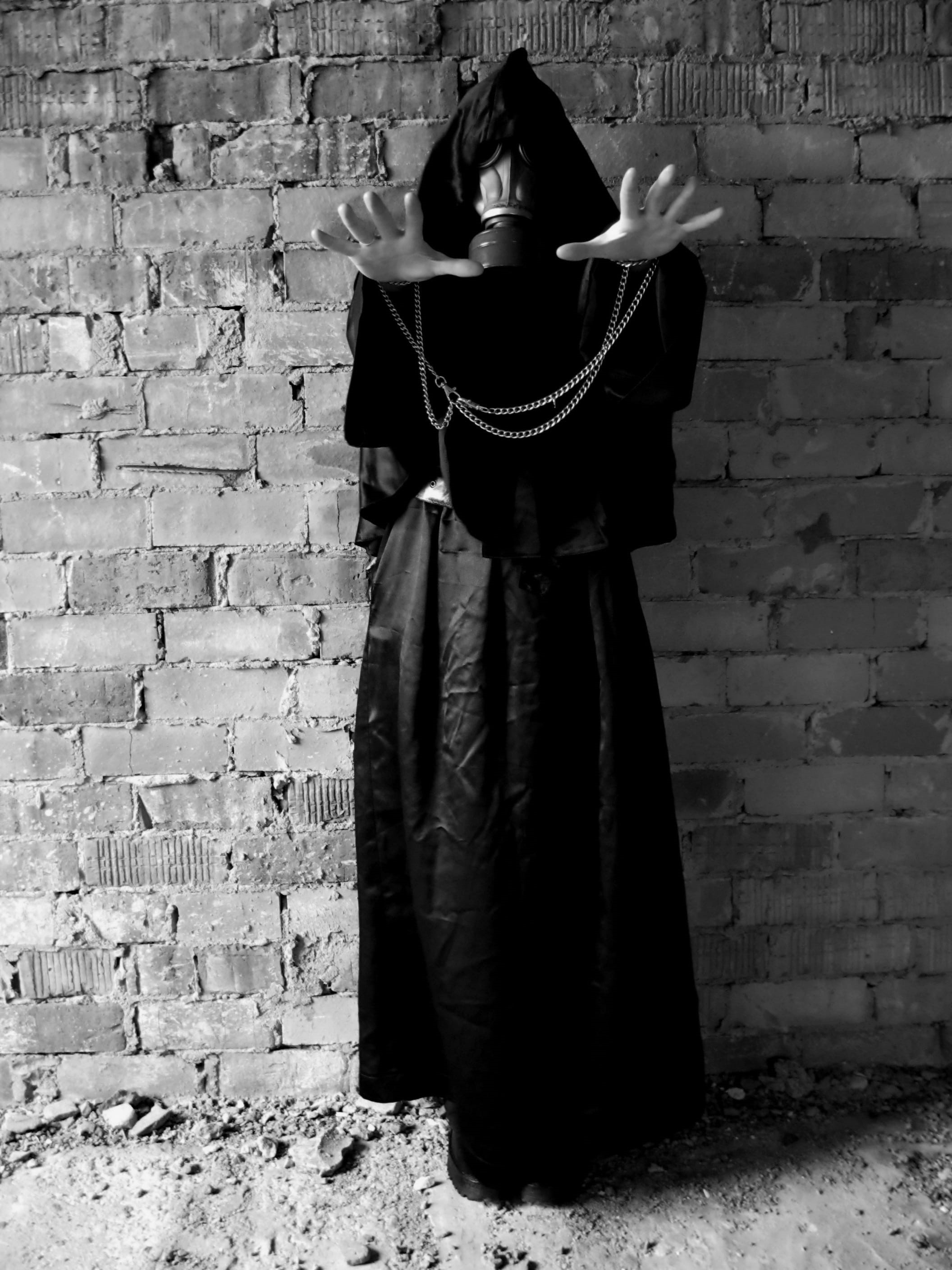 goth, one, females, indoors, occult, leisure activity, 2K, gothic, uranium, brick wall, model, one woman only, power, industry, one Person, accident, brick, Phone HD Wallpaper