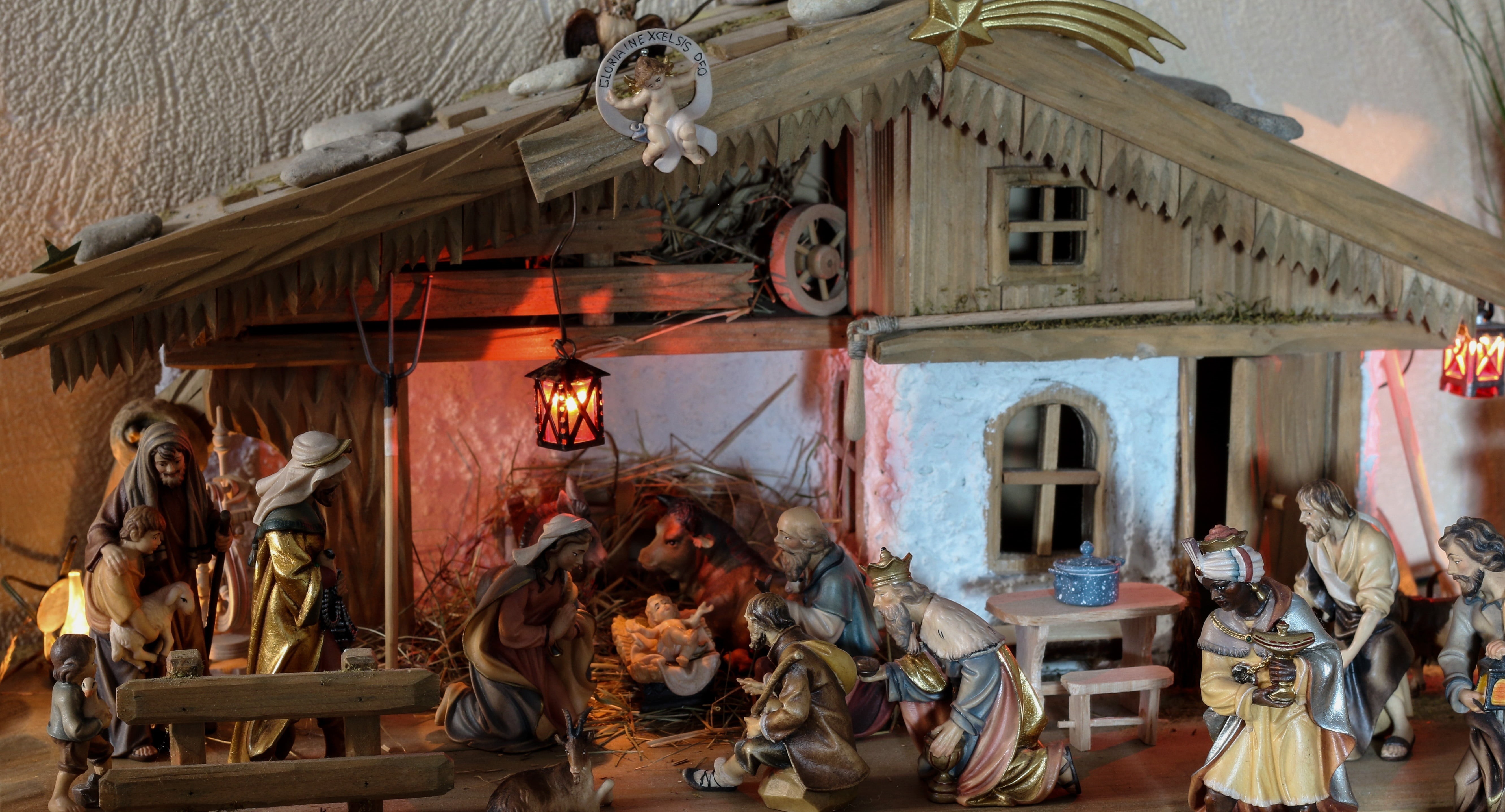 male likeness, built structure, creativity, santon, architecture, crib, craft, human representation, day, lighting equipment, photo, christmas, nativity, HD Wallpaper