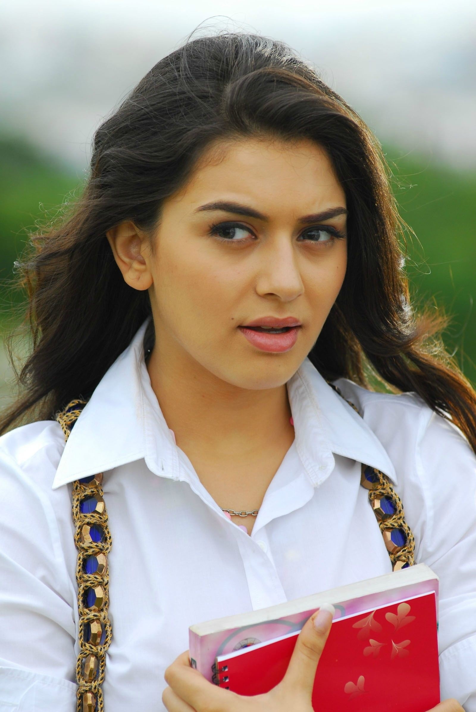 bollywood, 1080P, brunettes, stills, art, entertainment, actress, hansika, motwani, indian, hd, movie, kollywo, girls, south, Phone HD Wallpaper