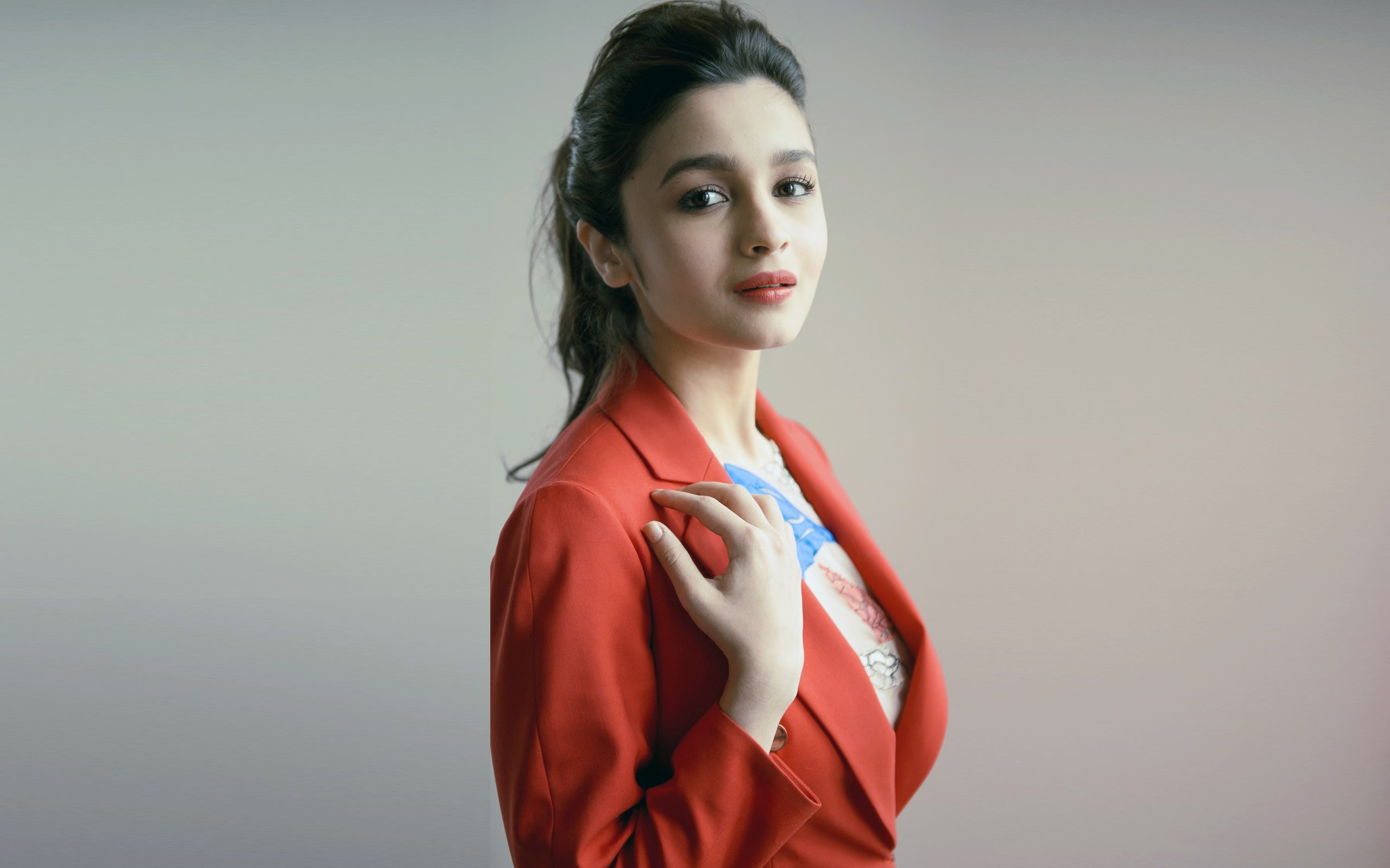 celebrities, 2015, 2K, bhatt, hd, alia, HD Wallpaper