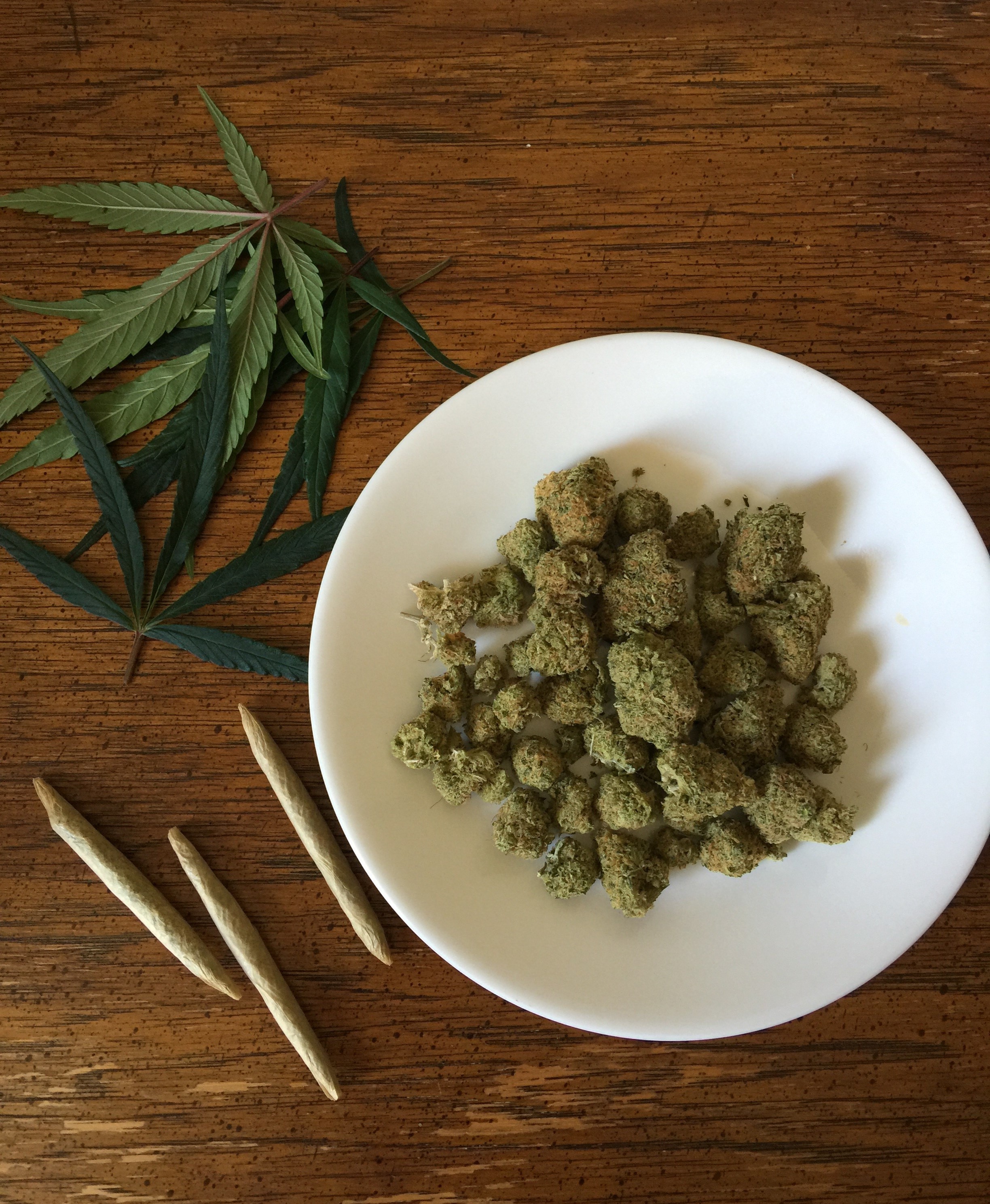 high angle view, hashish, grass, dope, green color, cannabis, 2K, herb, wood - material, hemp, joint, plant part, table, still life, narcotic, plate, medicinal, Phone HD Wallpaper