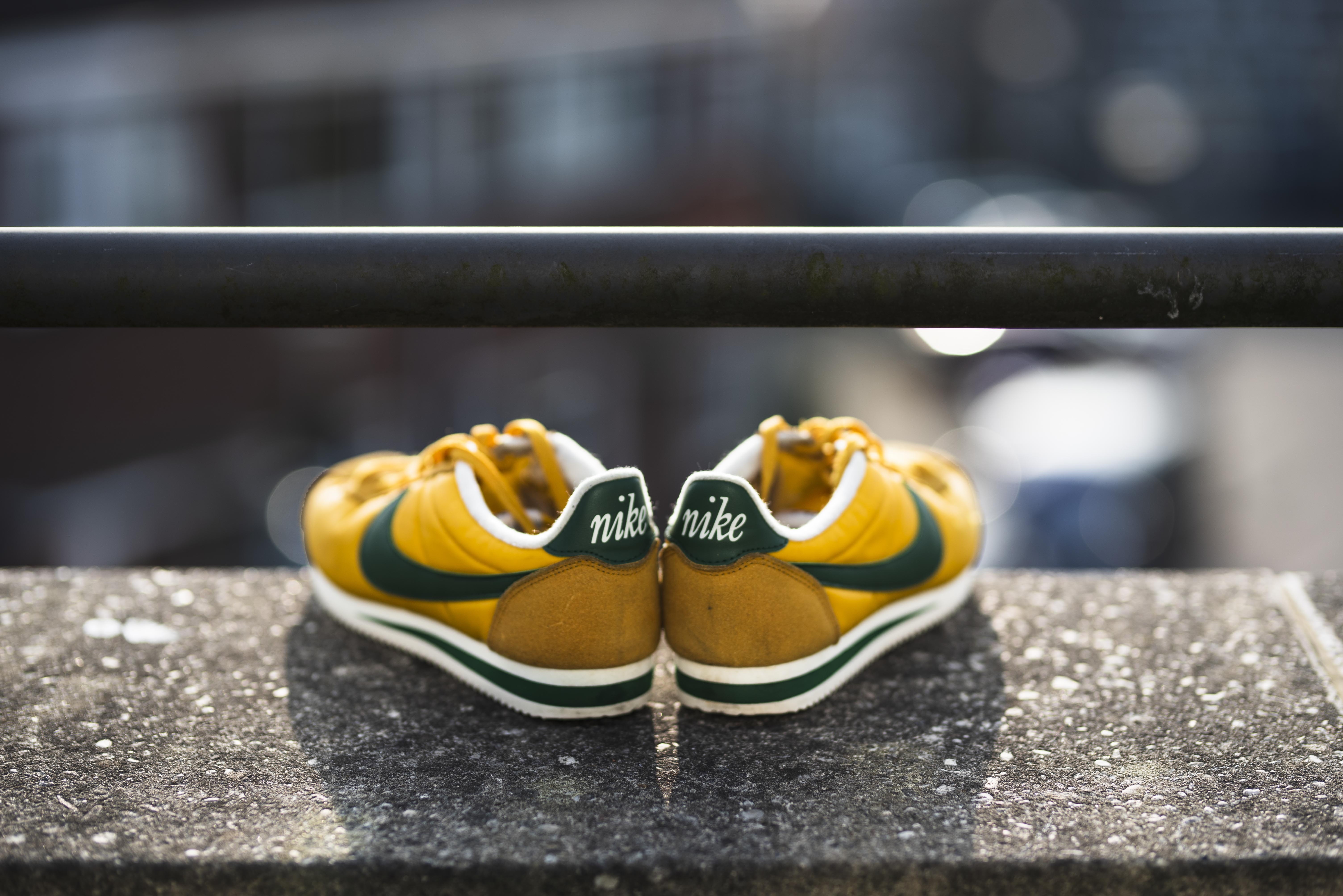 sport, sport shoe, gold colored, walking, nike, top, green, shadow, white, classic, 5K, day, fashion, 2017, photography, cortez, city, indoors, running, HD Wallpaper