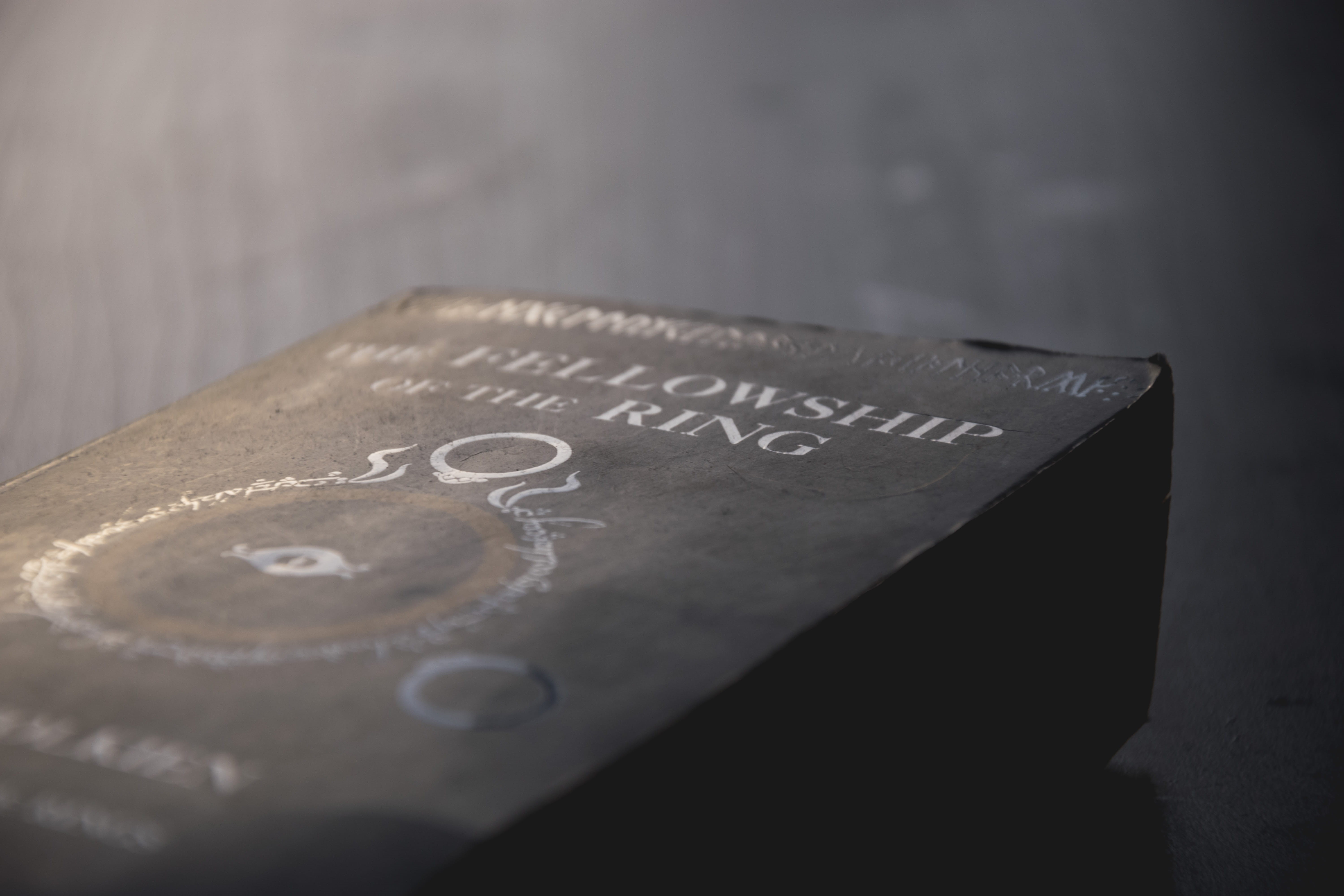 sunset, architecture, of, book, metal, new york city, old, number, studio shot, rings, indoors, verenigde staten, no people, runes, the, fellowship, books, HD Wallpaper