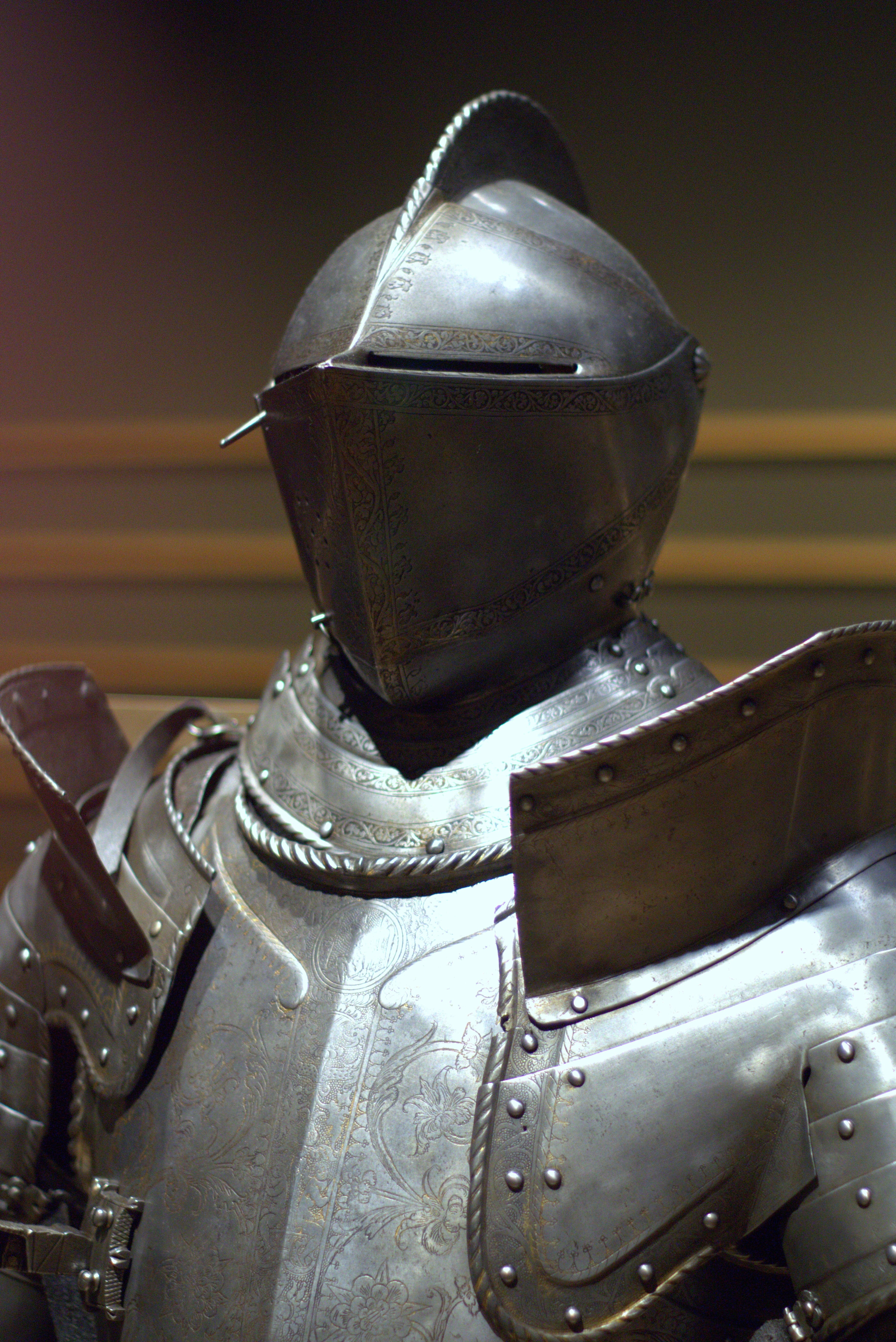 armor, single object, protection, the past, gray, human representation, no people, headwear, knight - person, knight, history, helmet, the museum, exhibit, Phone HD Wallpaper