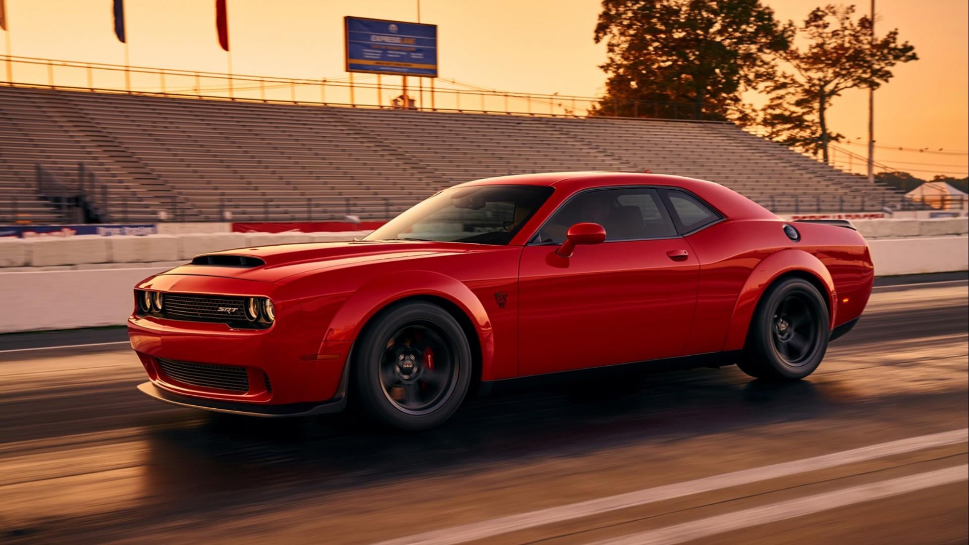 demon, motor vehicle, 1080P, building exterior, on the move, architecture, day, mode of transportation, red, car, 2018, srt, built structure, retro styled, HD Wallpaper