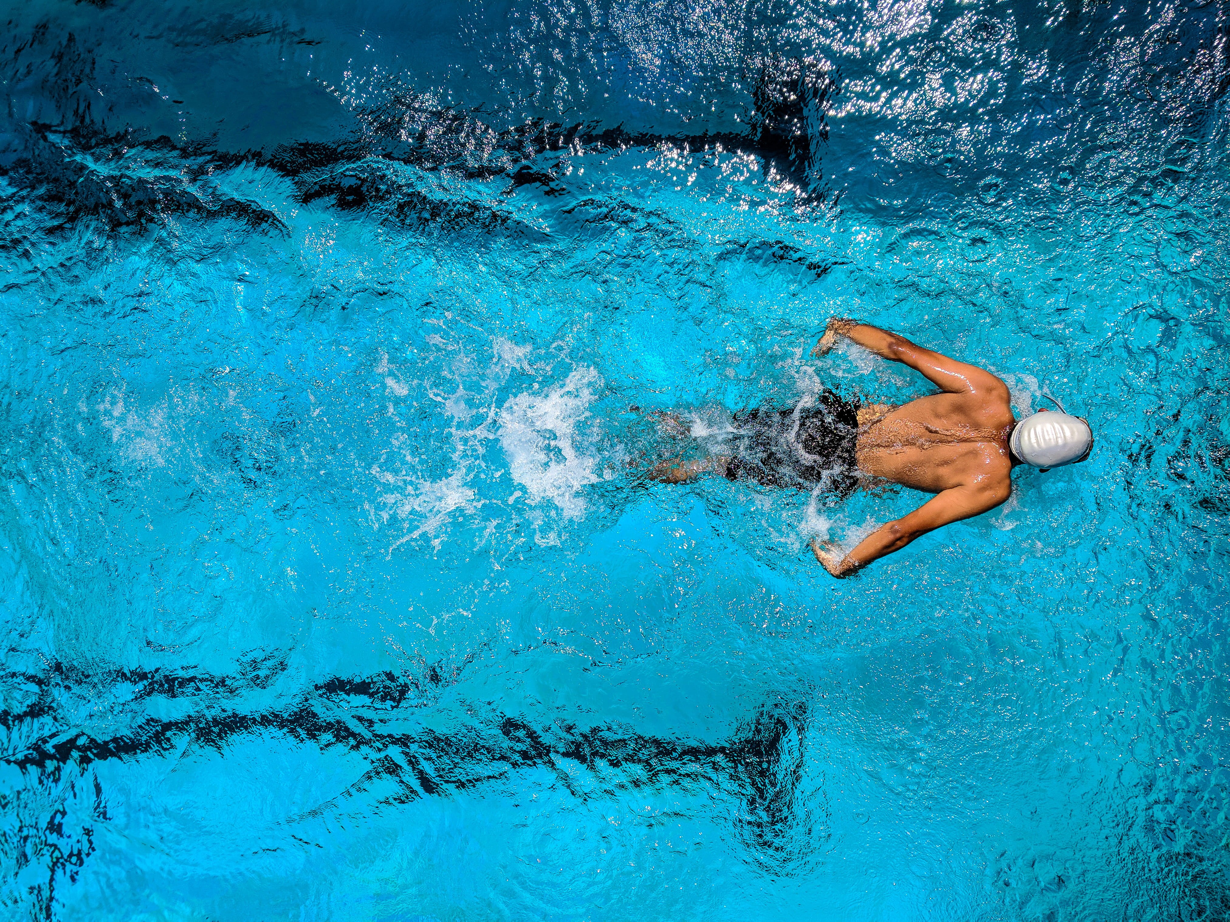 healthy lifestyle, motion, floating on water, water sports, wet, water, 4K, underwater, swimming pool, recreation, pool, action, fun, sport, diving, diver, HD Wallpaper