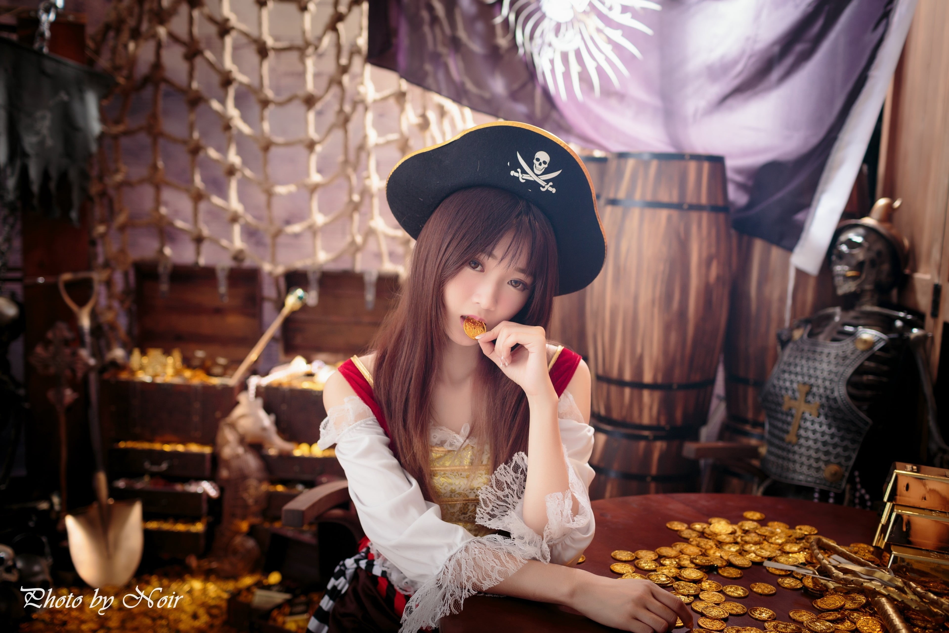 fishnets, gold, skeleton, model, females, innocence, barrels, clothing, girls, holding, hairstyle, brunette, real people, child, Asian, portrait, cosplay, HD Wallpaper