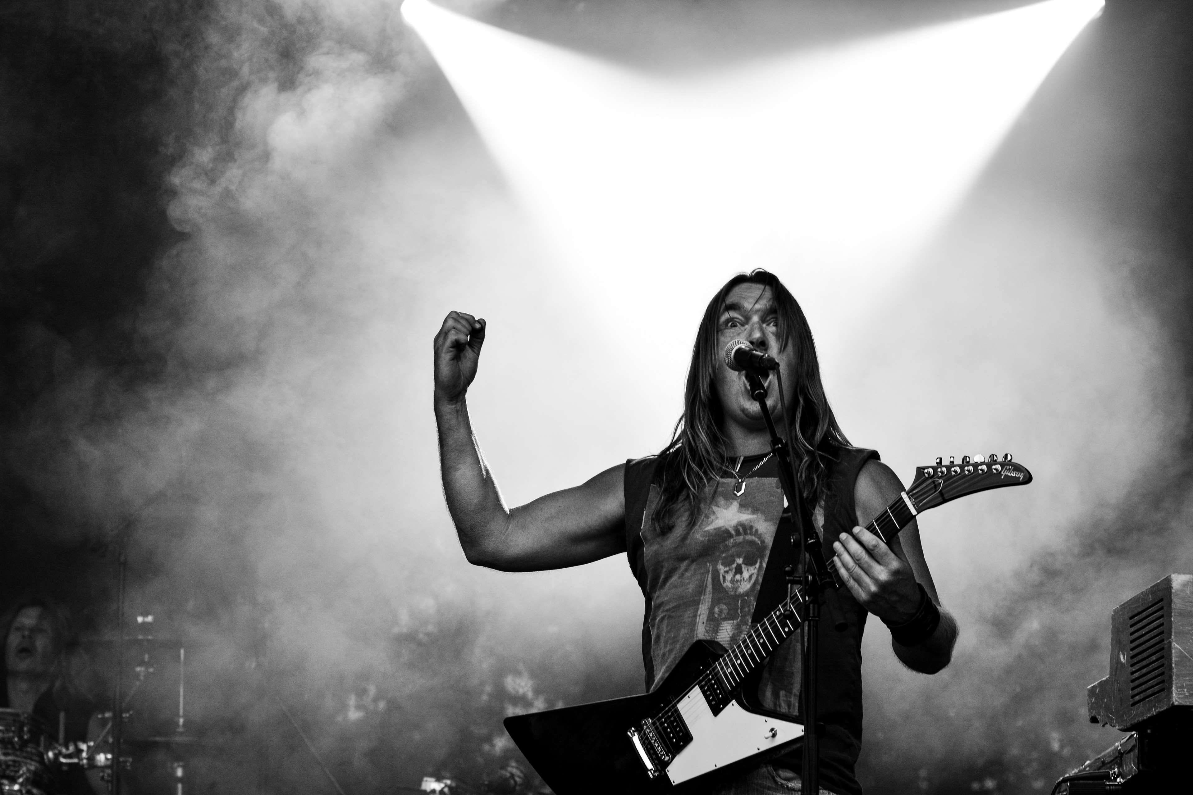 music festival, concert, event, input device, nightlife, stage - performance space, enjoyment, string instrument, guitar, guitarist, stage, singer, one person, HD Wallpaper