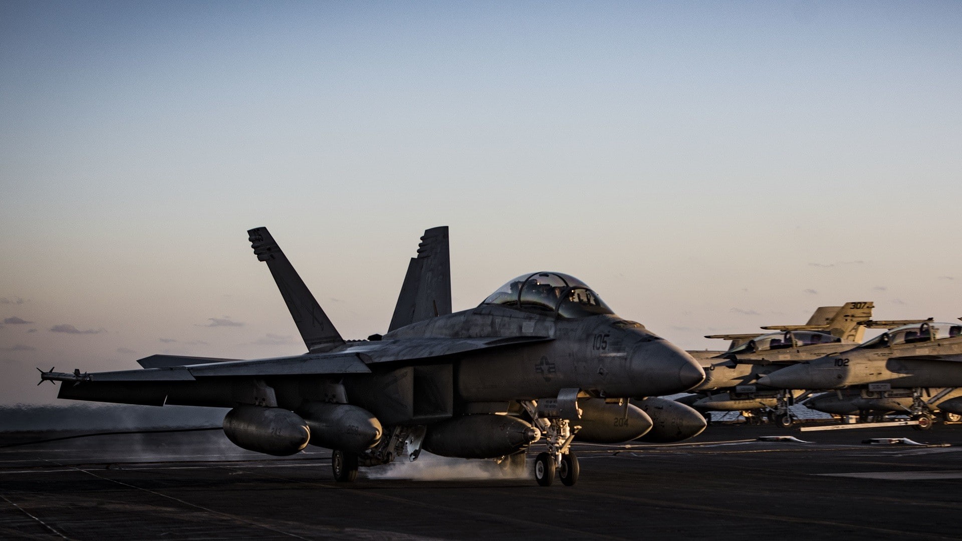 architecture, airplane, aerospace industry, military, fighter plane, no people, air vehicle, aircraft, day, building exterior, nature, McDonnell Douglas F/A-18 Hornet, HD Wallpaper