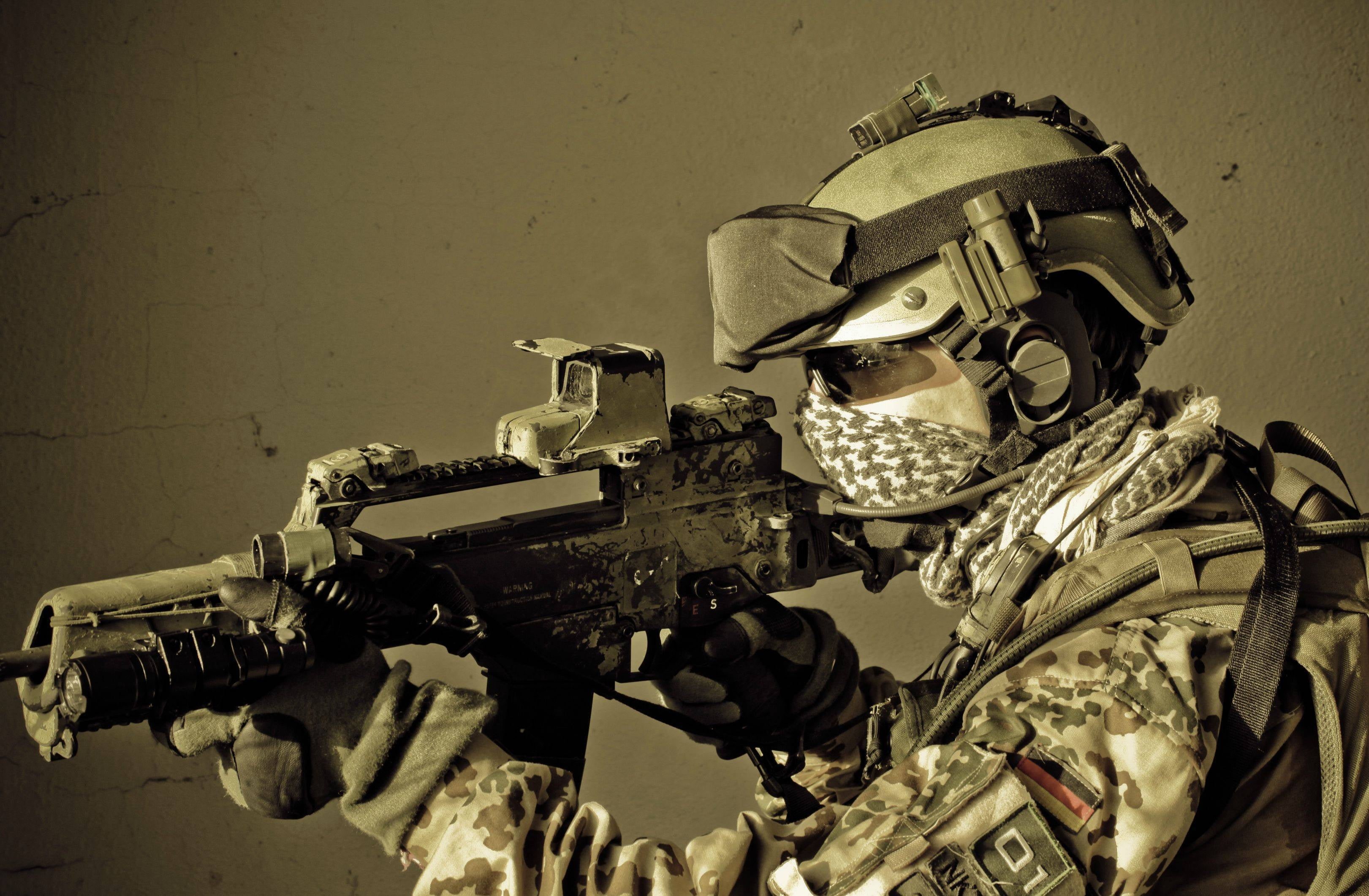 terrorism, conflict, marines, protective Mask - Workwear, HK G36, operator, special Forces, military, work Helmet, special, portrait, gun, weapon, the Bundeswehr, HD Wallpaper