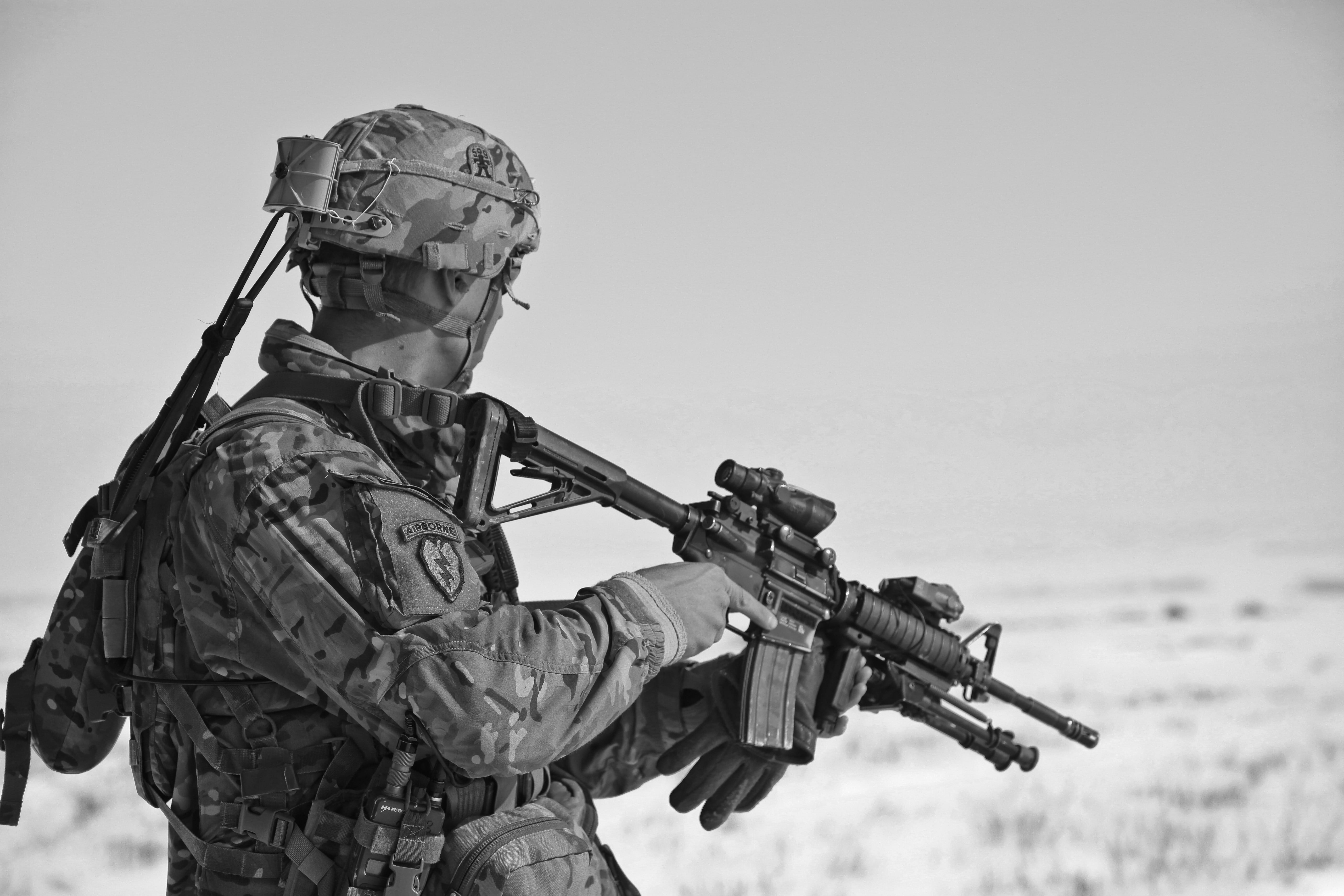 sky, clothing, armed forces, army, special forces, help, uniform, standing, one person, rifle, headwear, 5K, helmet, black-and-white, machine gun, day, HD Wallpaper