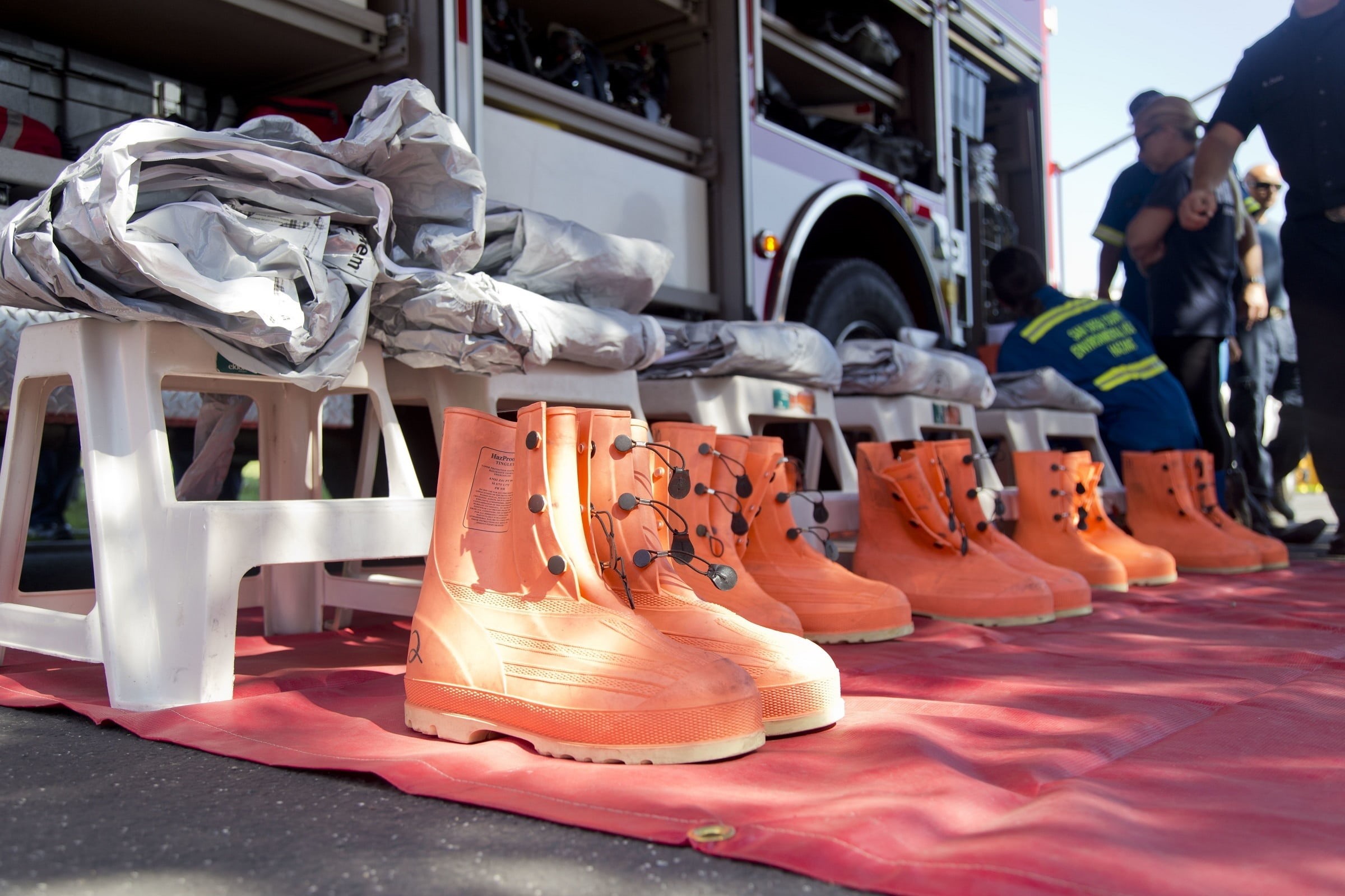 clothing, marines, safety, orange, military, focus on foreground, controlled, service, practice, usmc, for sale, occupation, firefighters, nuclear, people, HD Wallpaper