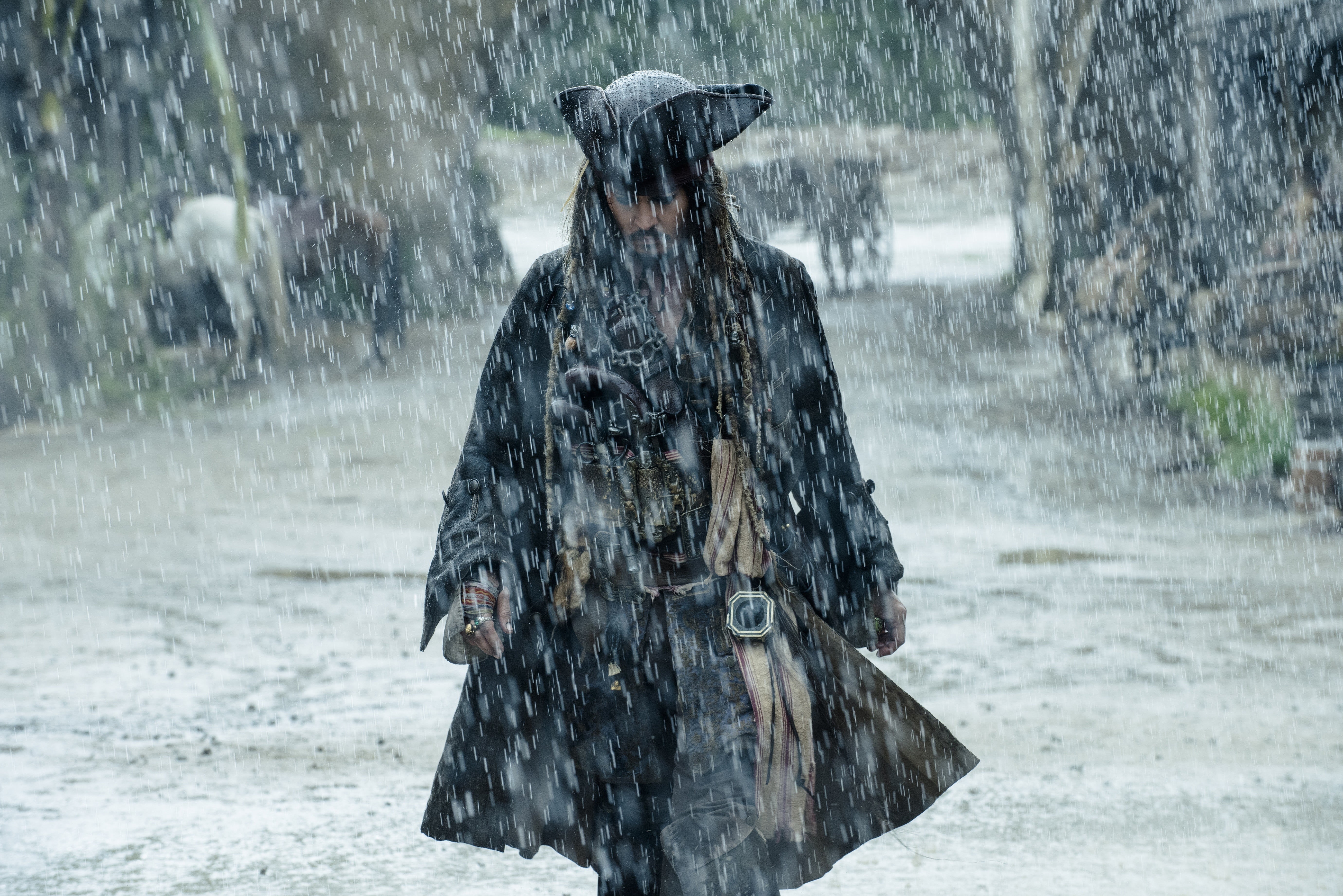 movie, Dead Men Tell No Tales, Pirates of The Caribbean: Dead Men Tell No Tales, Pirates of The Caribbean, cinema, weapon, pistol, 5K, film, kaizoku, rain, HD Wallpaper