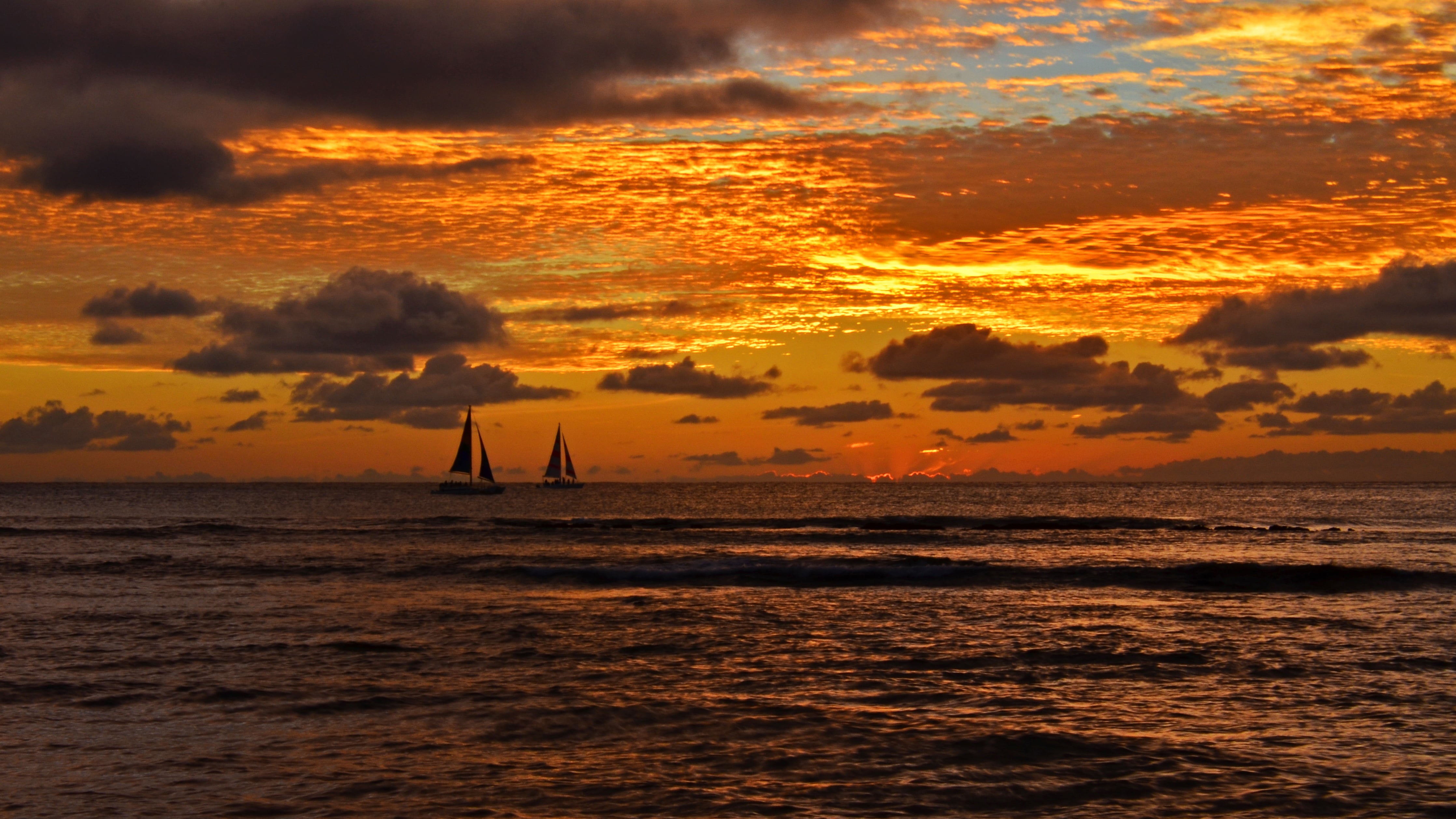 sail, boat, sunlight, body, summer, 4K, Waikiki, Oahu, Sea, water, Skies, Ocean  Water, Honolulu, nature, HI, Colorful, sailing, sail boat, sailboat, Boats, HD Wallpaper