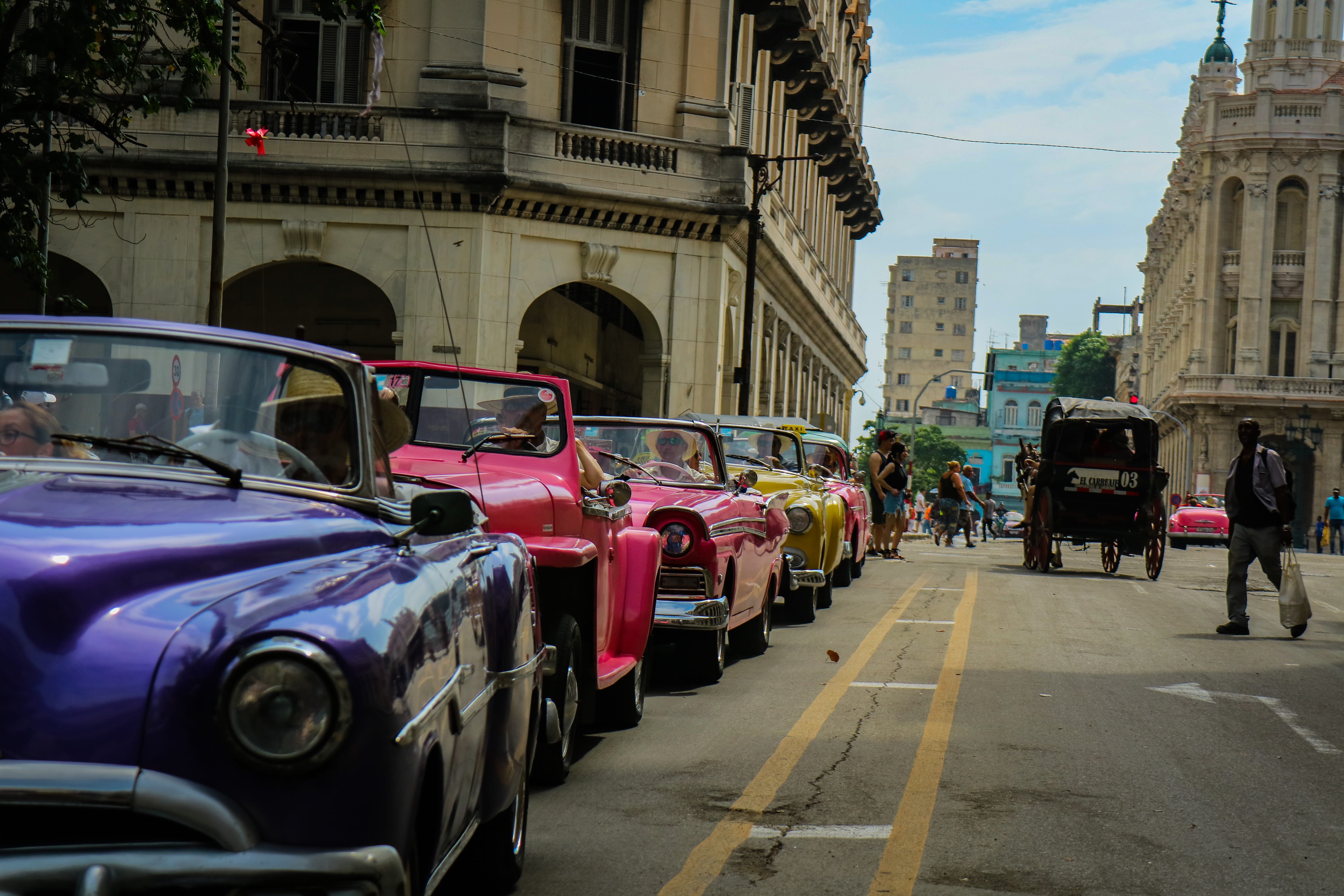sky, 60s, beauty, building exterior, street, colorsplash, mode of transportation, sun, cuba, built structure, motor vehicle, 5K, land vehicle, outdoors, HD Wallpaper