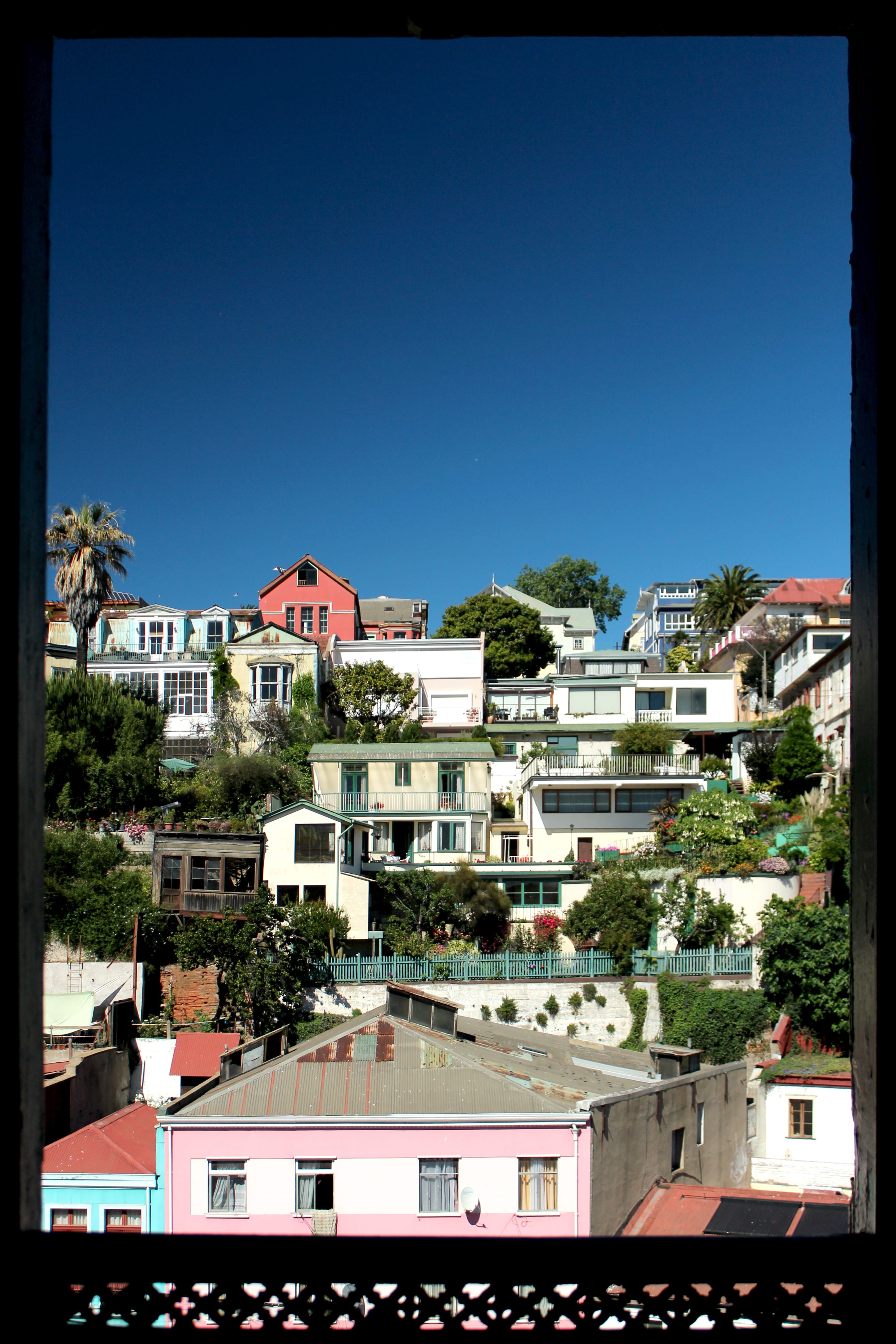 architecture, sky, transfer print, chile, blue, valparaiso, frame, city, 4K, town, plant, nature, tree, residential district, building exterior, windows, Phone HD Wallpaper
