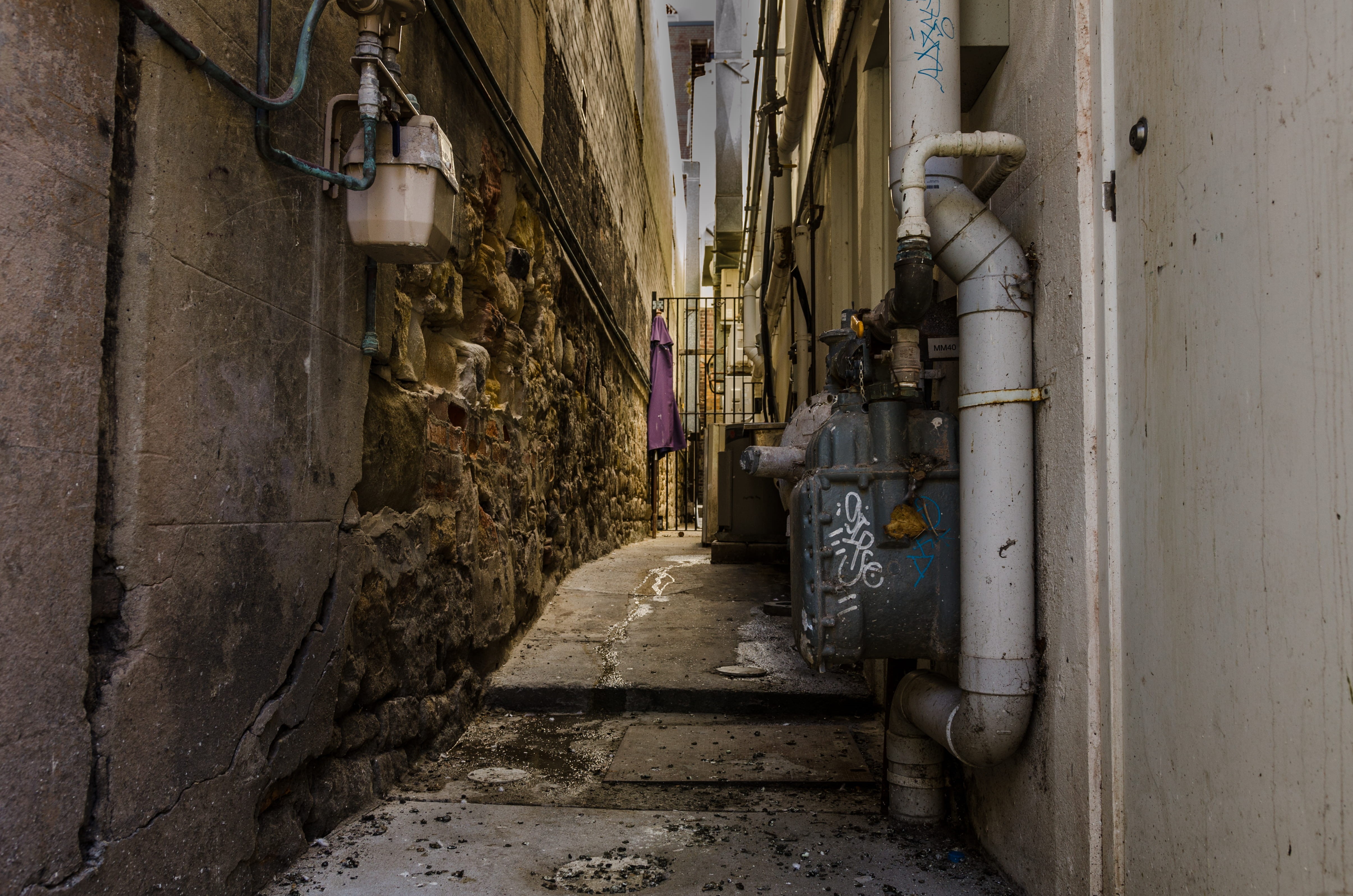 street, decay, australia, apron, no people, urban, pipe - tube, the way forward, narrow, absence, direction, wall, day, building exterior, residential district, HD Wallpaper