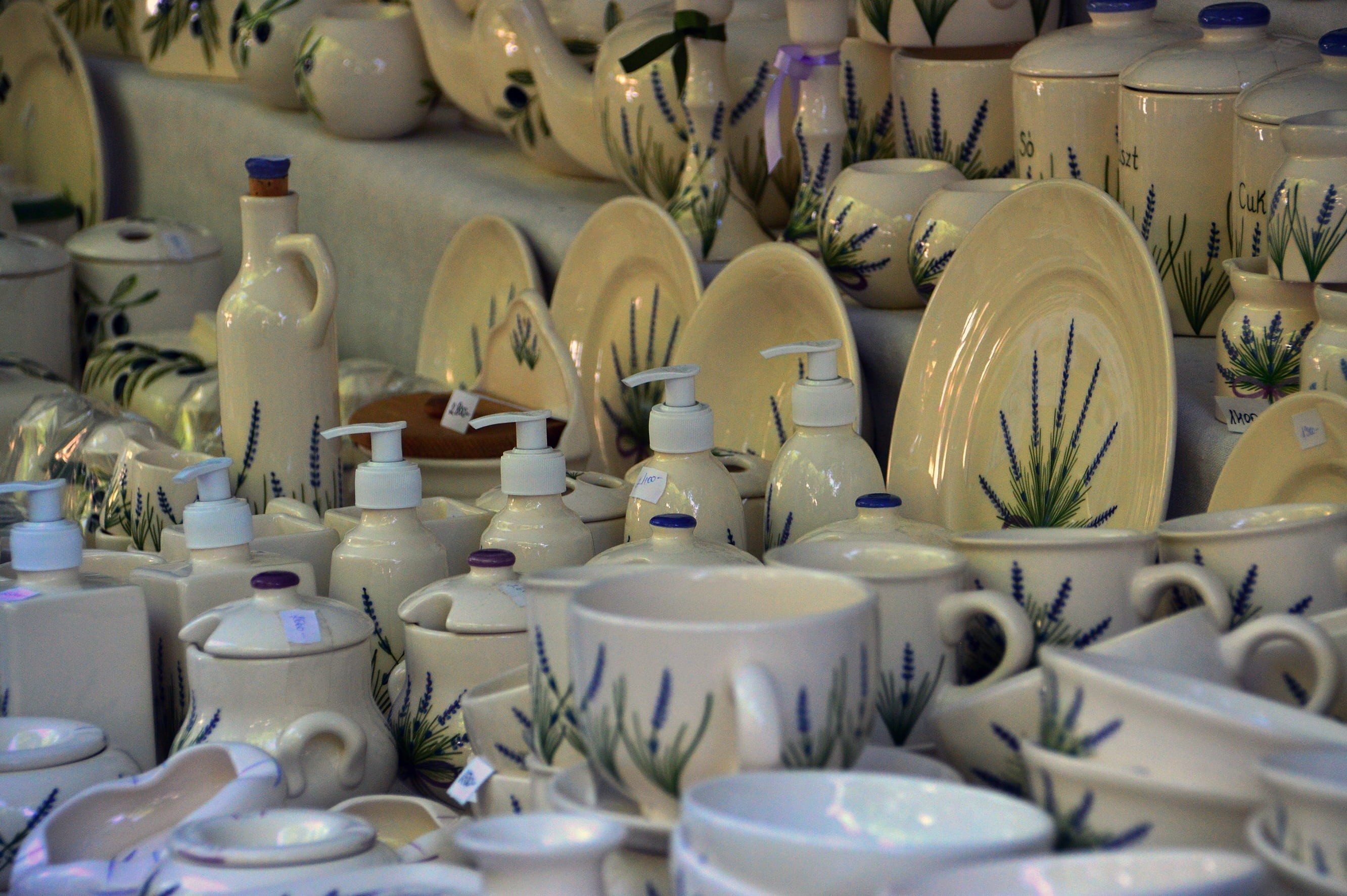 choice, close-up, no people, statue, garden gnome, cup, arrangement, craft, retail display, for sale, market, food and drink, retail, large group of objects, HD Wallpaper