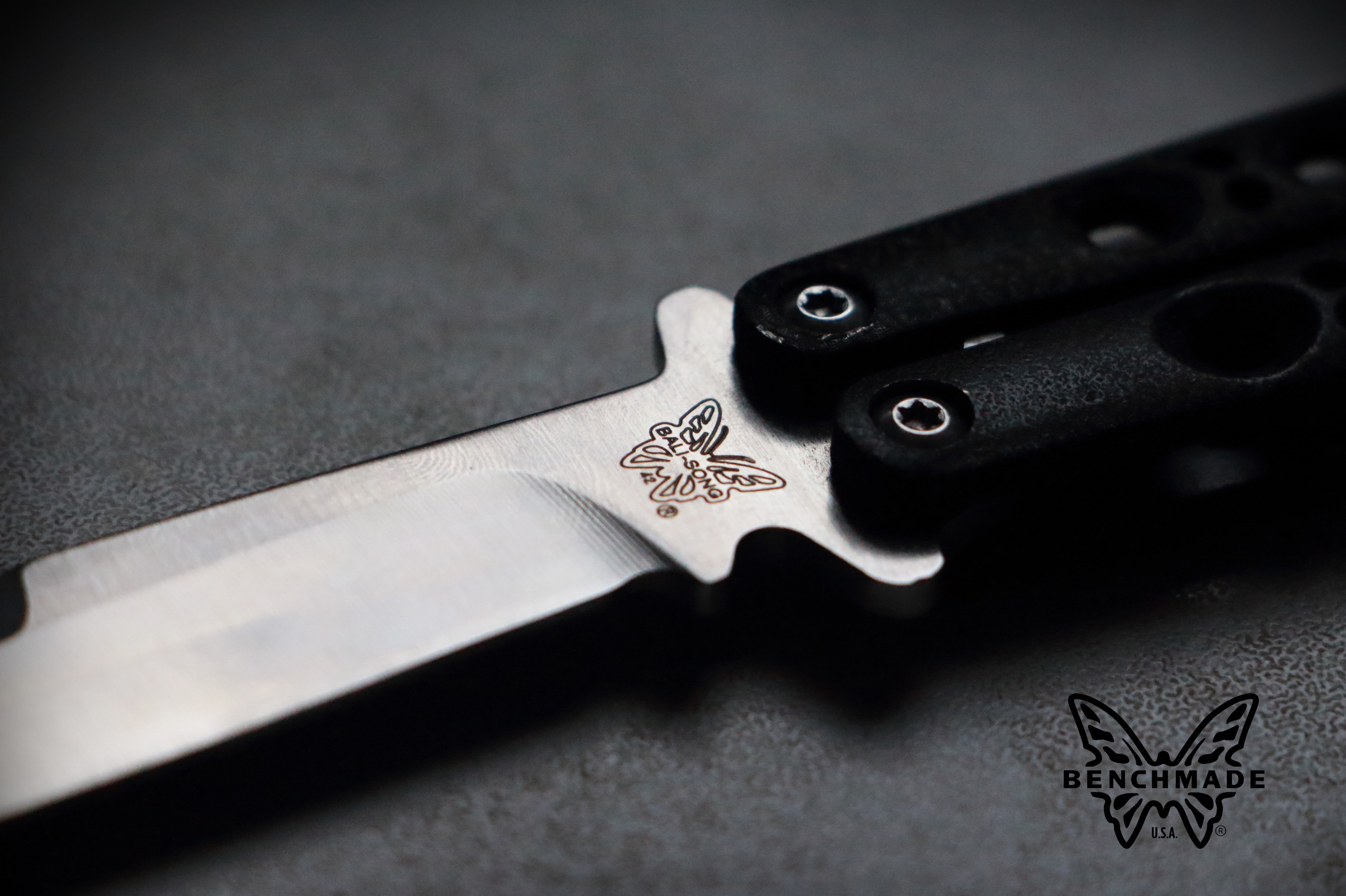 black background, black, silver colored, 4K, craft, paper, high angle view, man made, benchmade, close-up, butterfly, metal, sign, butterfly knives, jewelry, HD Wallpaper