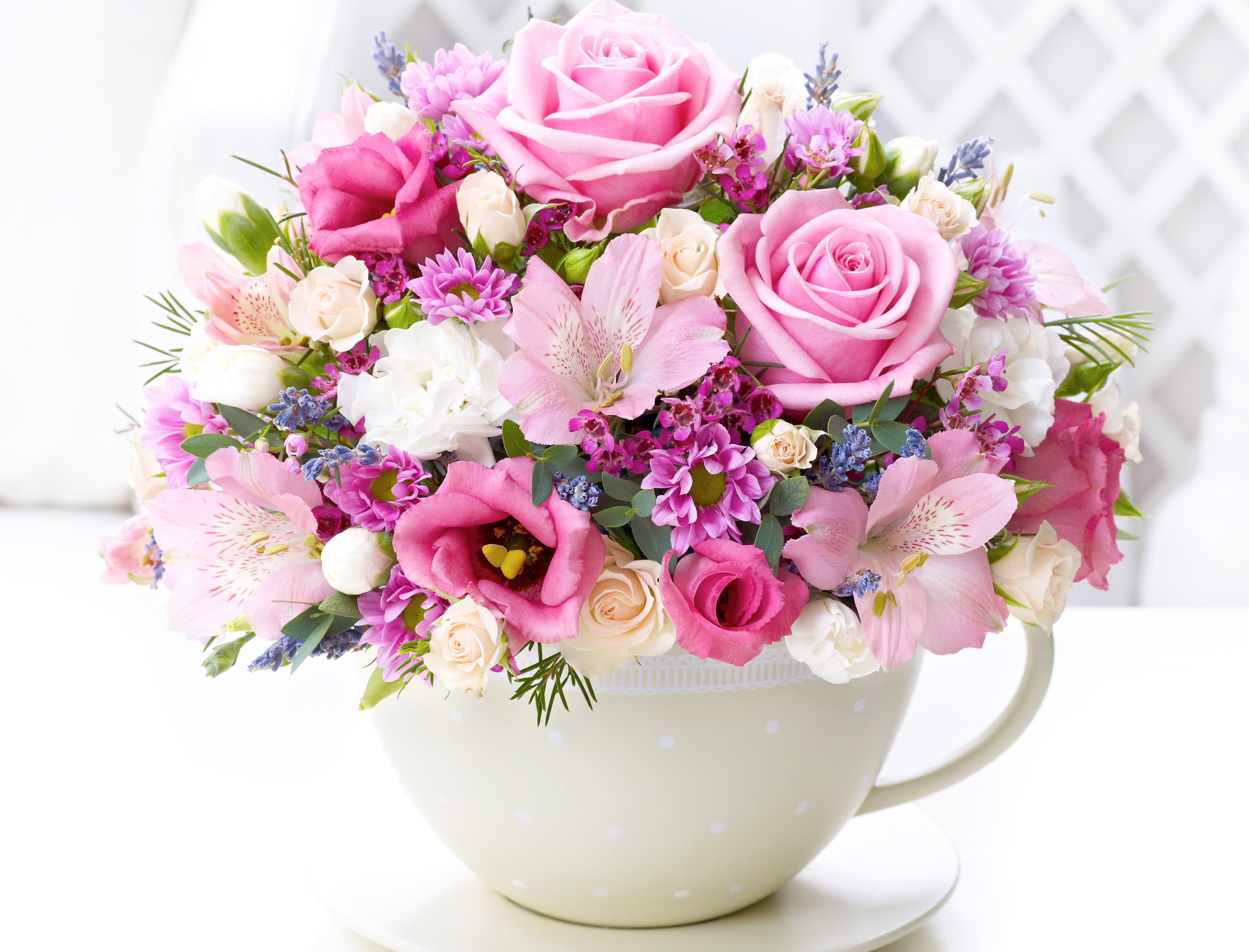 freshness, elegance, Roses, summer, leaf, flower arrangement, bunch of flowers, white, 2K, alstremeria, vase, fragility, flower Head, springtime, crockery, HD Wallpaper