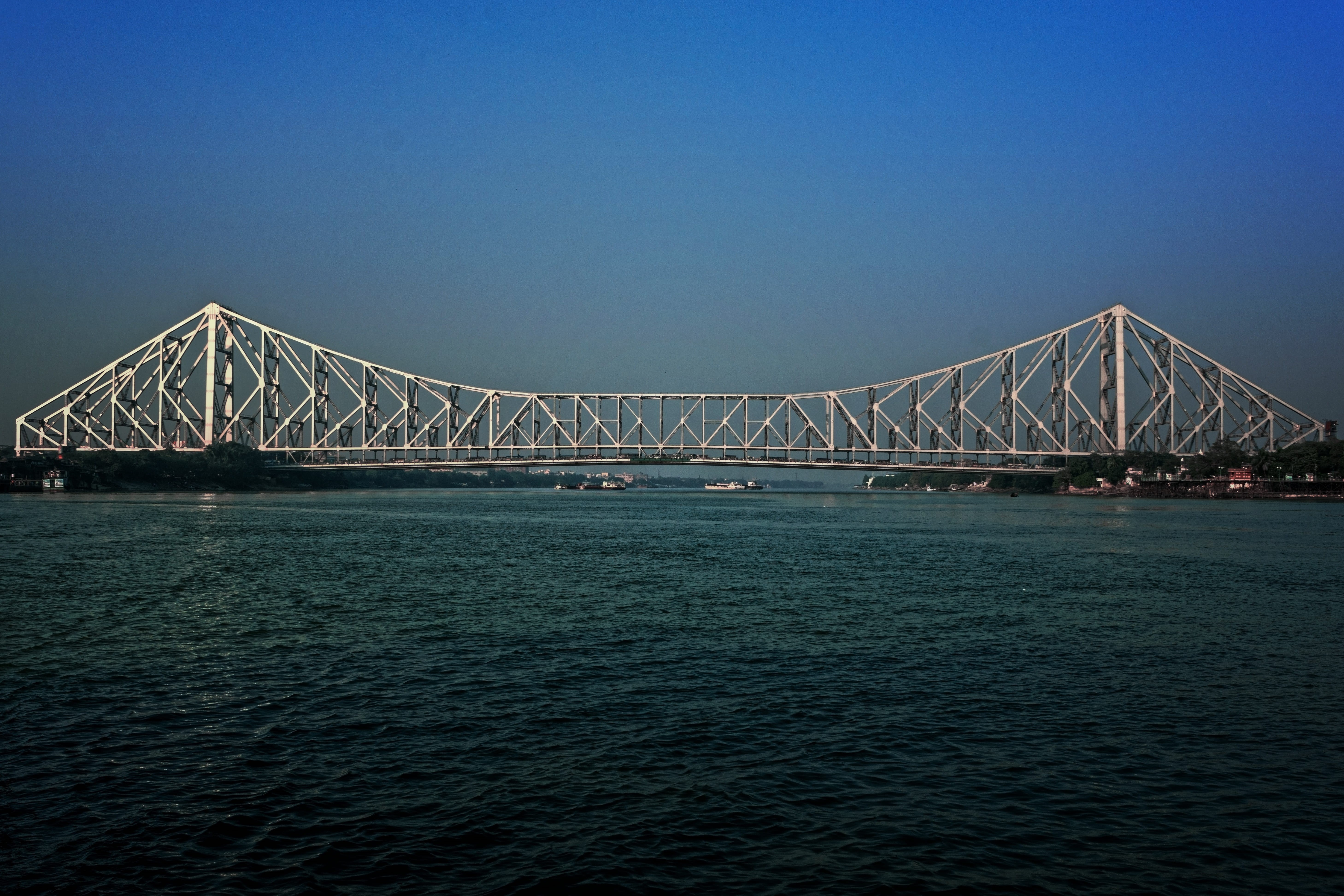 kolkata, island, copy space, suspension bridge, building, skyline, attraction, states, bay, park, outdoors, bridge, united, suspension, urban, tourism, HD Wallpaper