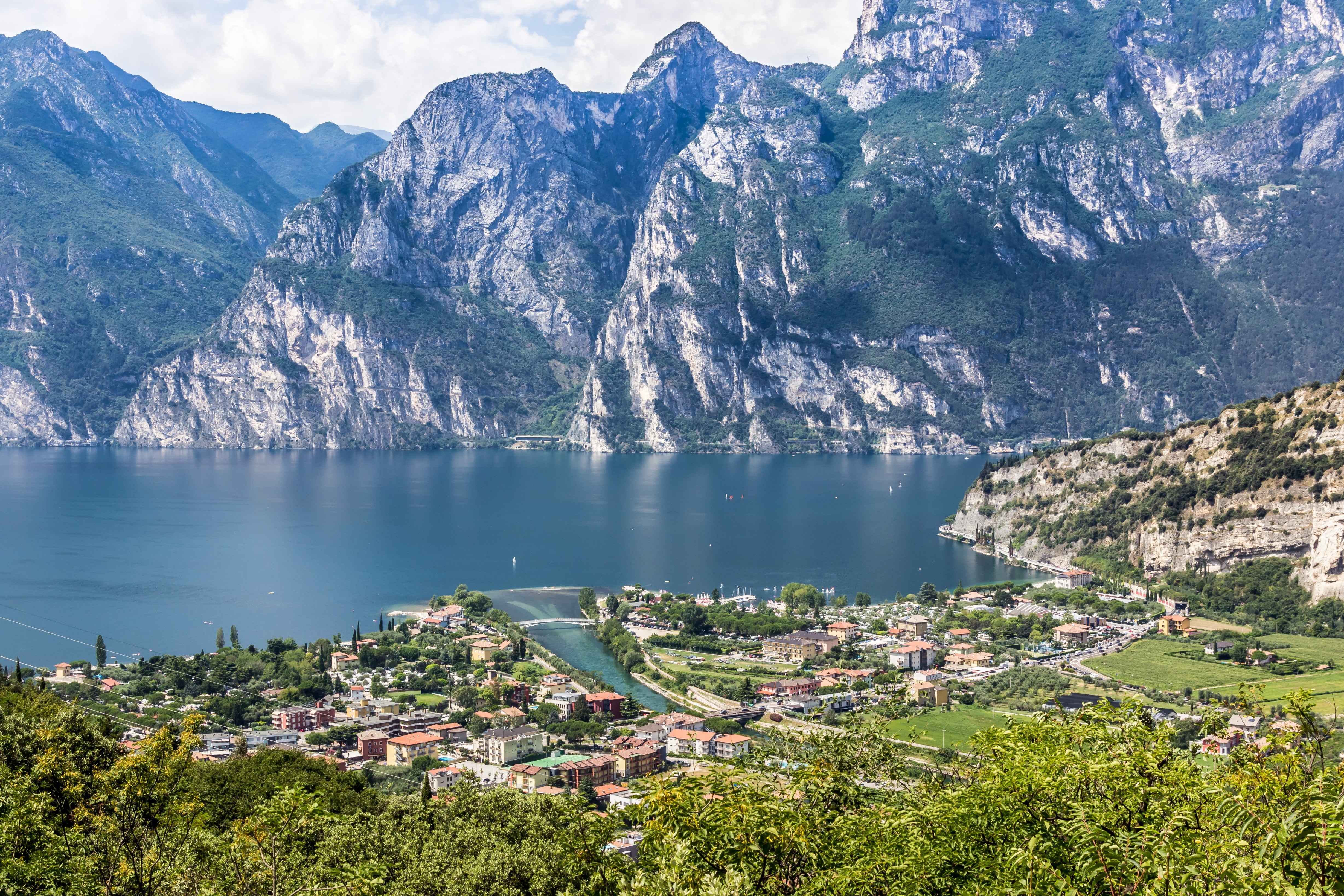lake, city, green color, beauty in nature, nature, europe, plant, building exterior, eye, torbole, no people, outlook, mountain, water, mountain range, HD Wallpaper