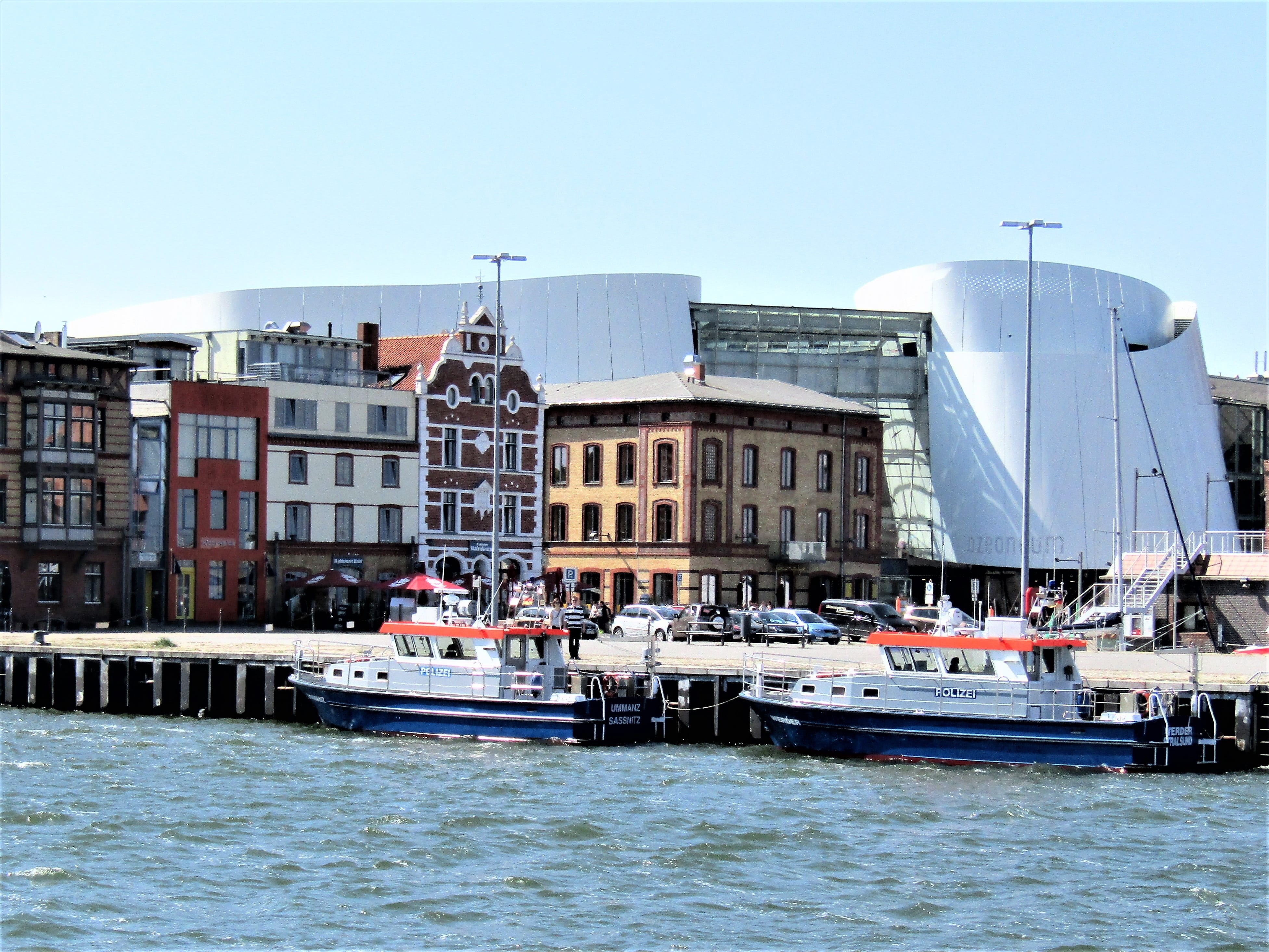 sea, luxury, nautical vessel, transportation, waterfront, architecture, building, harbor, yacht, canal, tourism, outdoors, city, travel destinations, day, HD Wallpaper