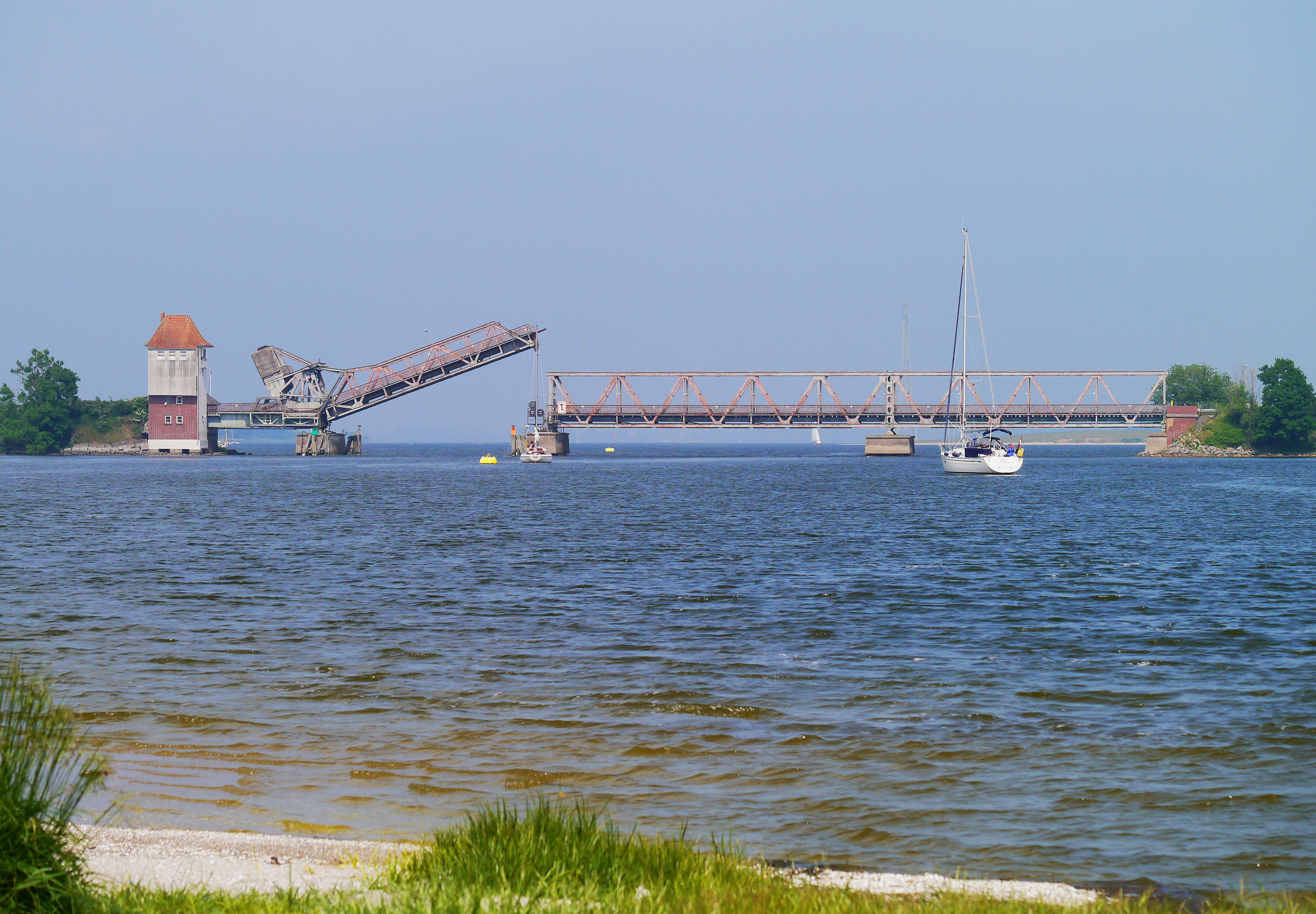 linda unis, business, day, copy space, mecklenburg, one-way traffic, bottleneck, schlei, peninsula, shipping, hour segments, road-rail, water, mode of transportation, HD Wallpaper