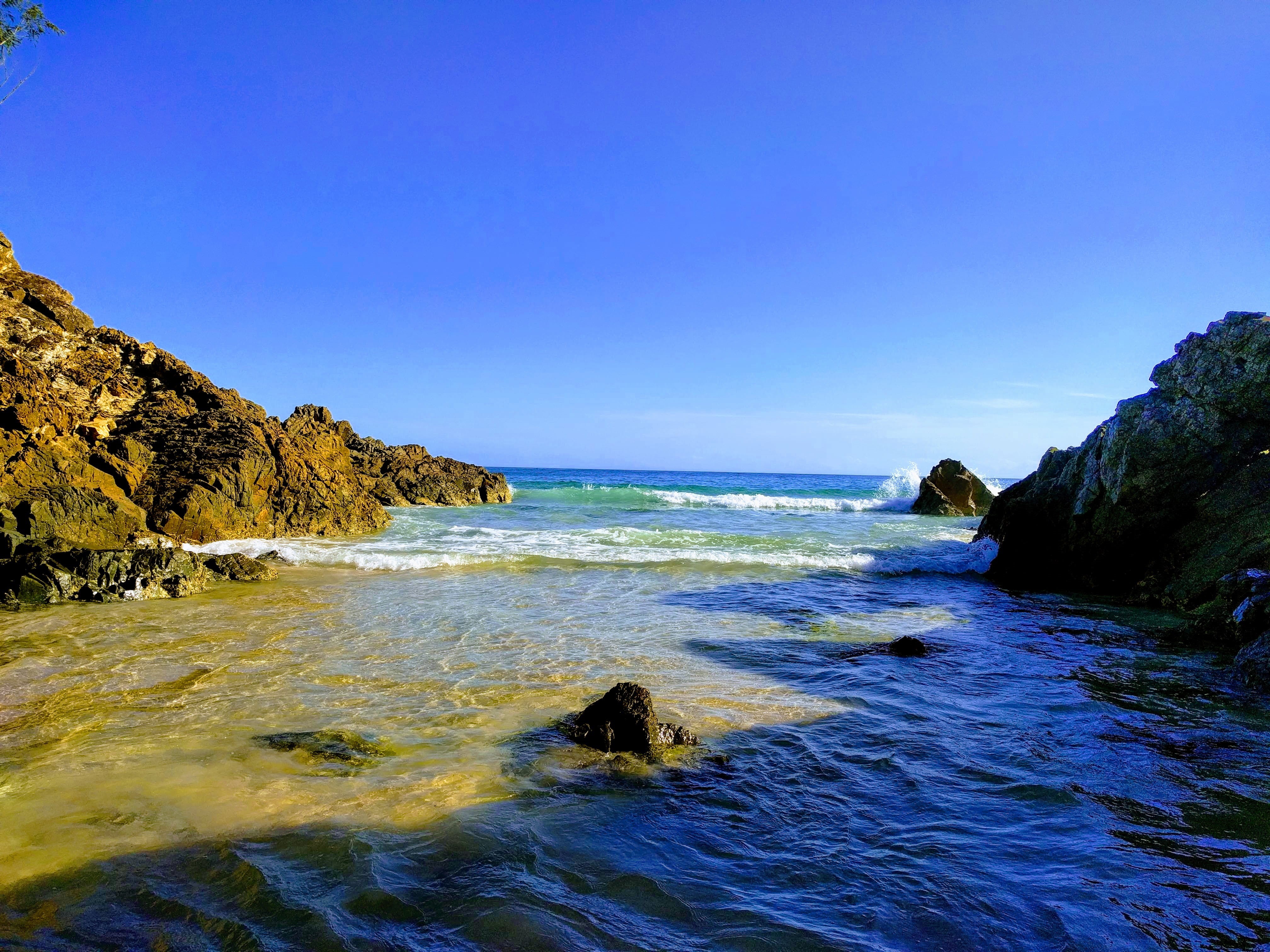 rock, solid, tranquil scene, idyllic, beauty in nature, rock - object, outdoors, sky, beach, australia, land, no people, scenics - nature, clear sky, byron bay, HD Wallpaper