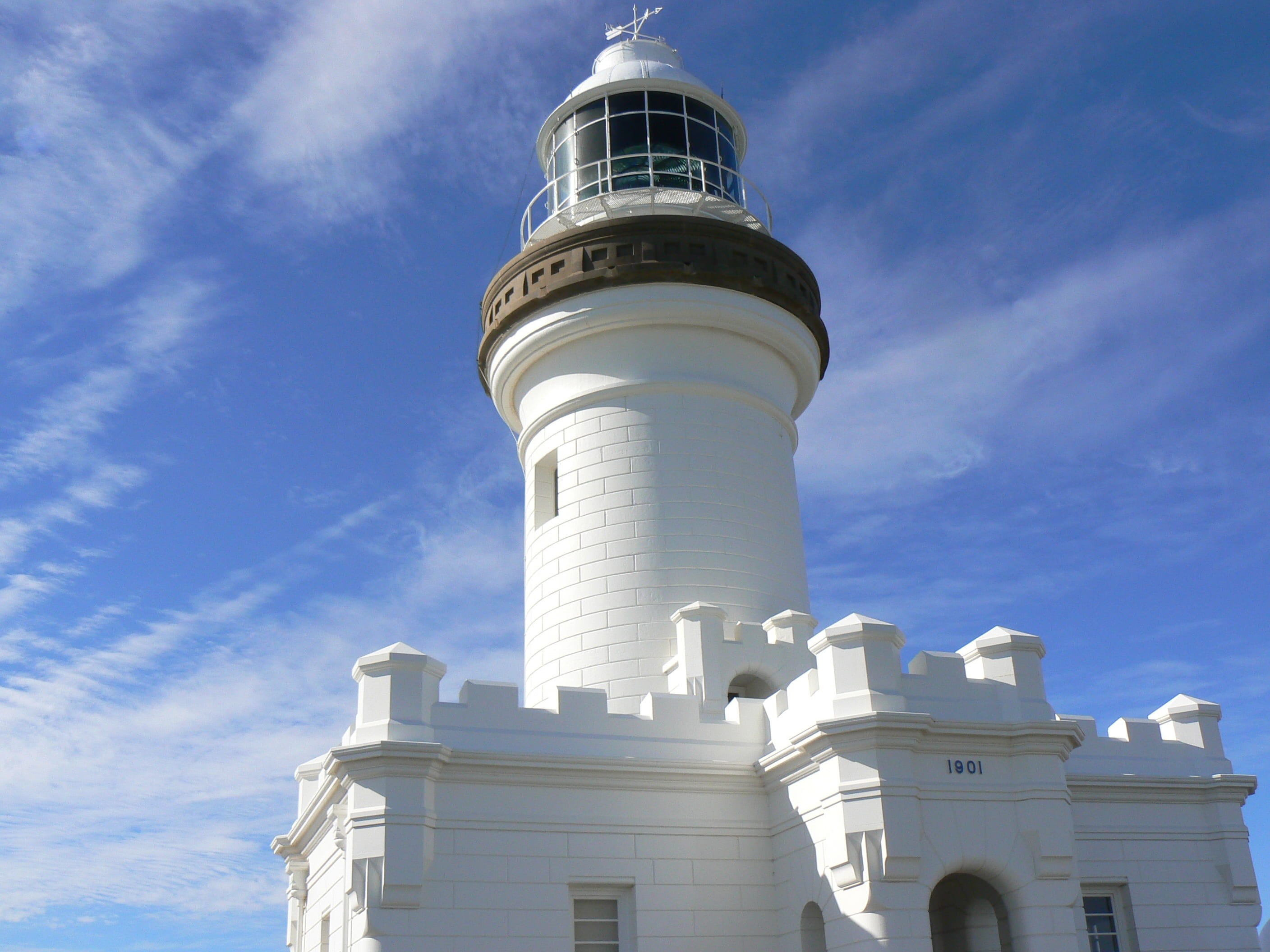 nature, industry, travel, outdoors, australia, sunlight, byron bay, building, building exterior, white color, lighthouse, factory, architecture, day, low angle view, HD Wallpaper
