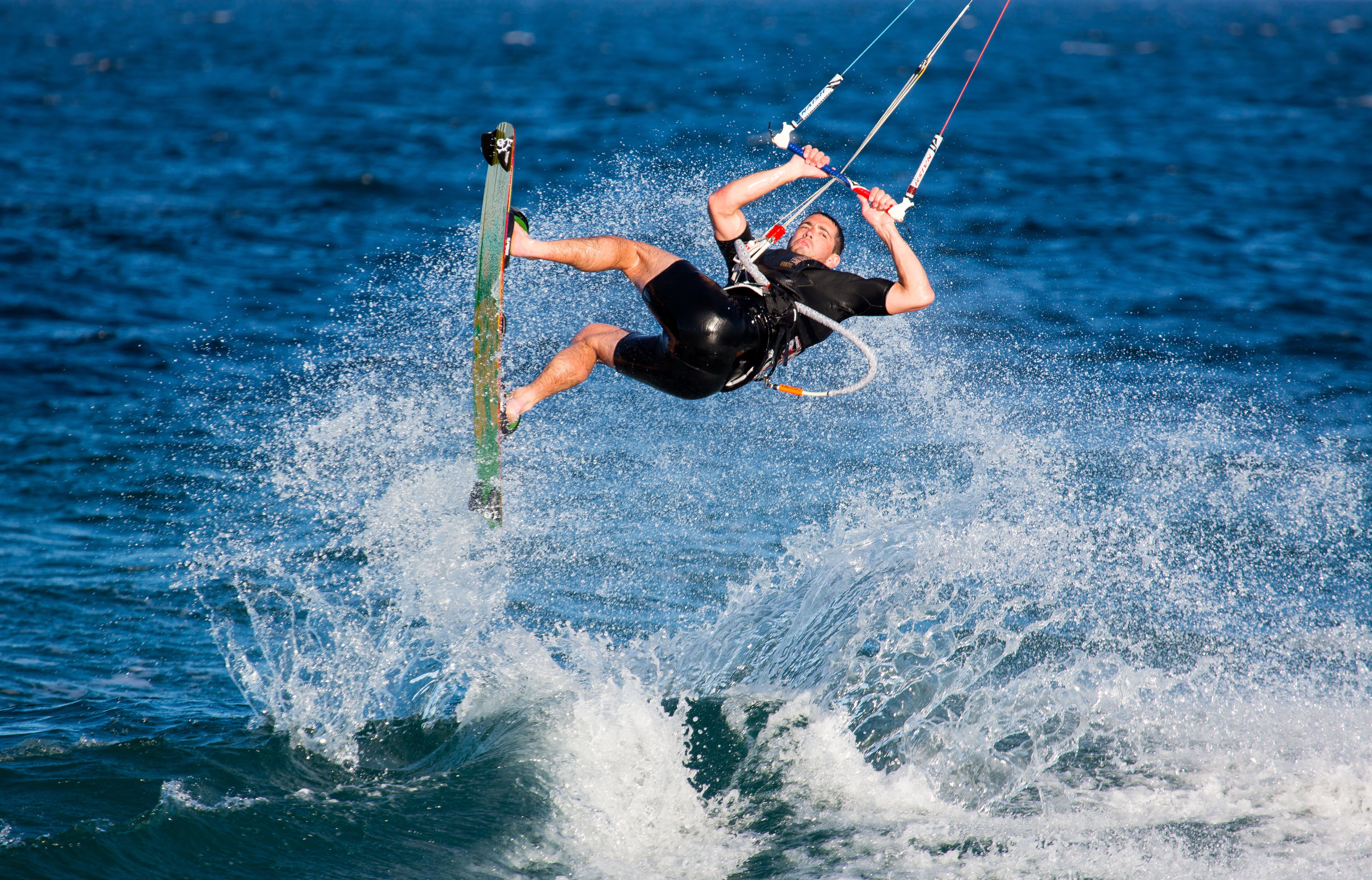 crew, kite, sea, t, blue, boarding, wind, men, extreme Sports, neck, wave, cool  water, shirt, t-shirt, splashing, wearing, wakeboarding, kiteboarding, HD Wallpaper