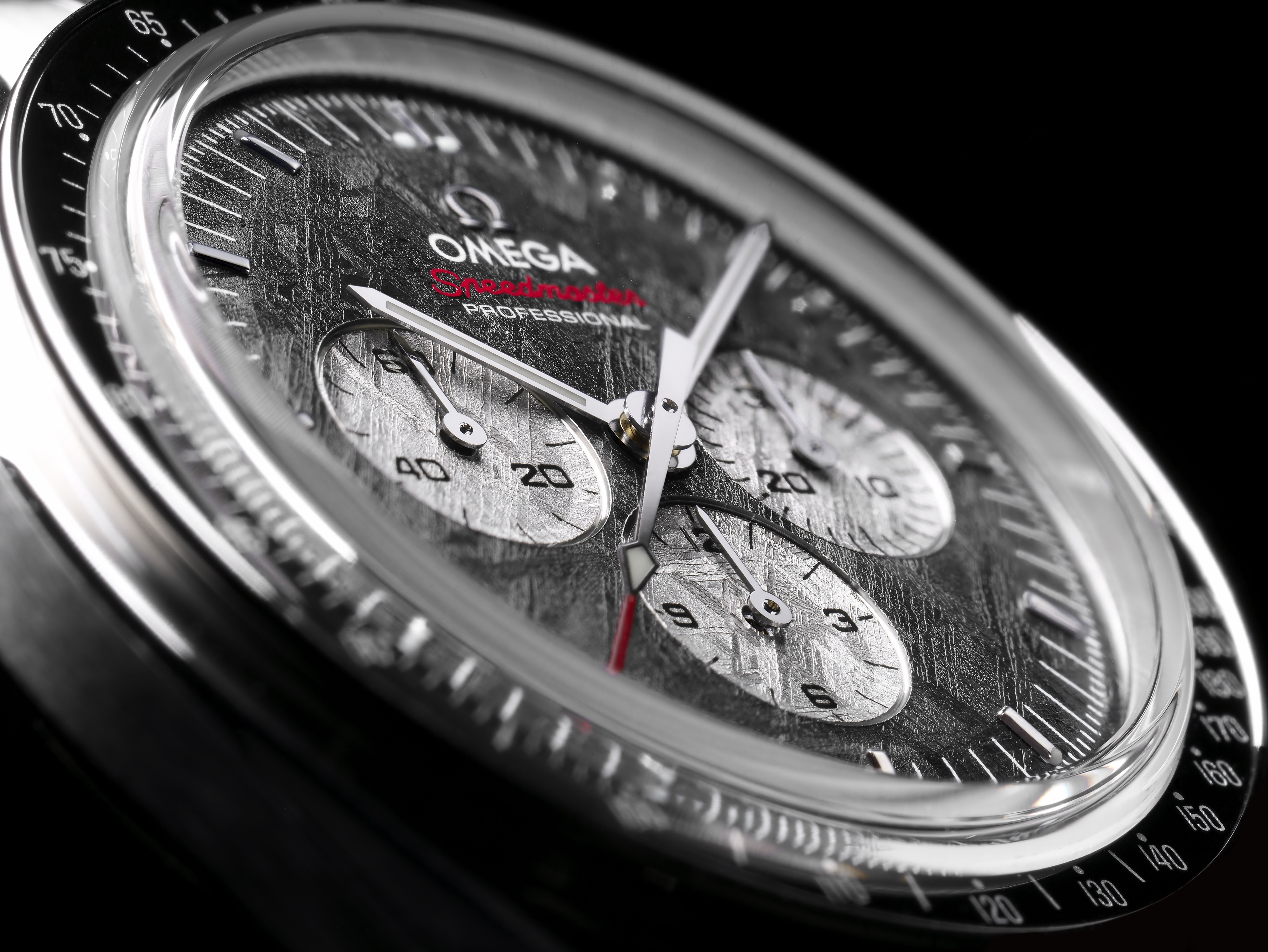 no people, mode of transportation, single object, silver, colored, 5K, time, instrument of time, luxury watches, pocket, silver colored, personal accessory, HD Wallpaper