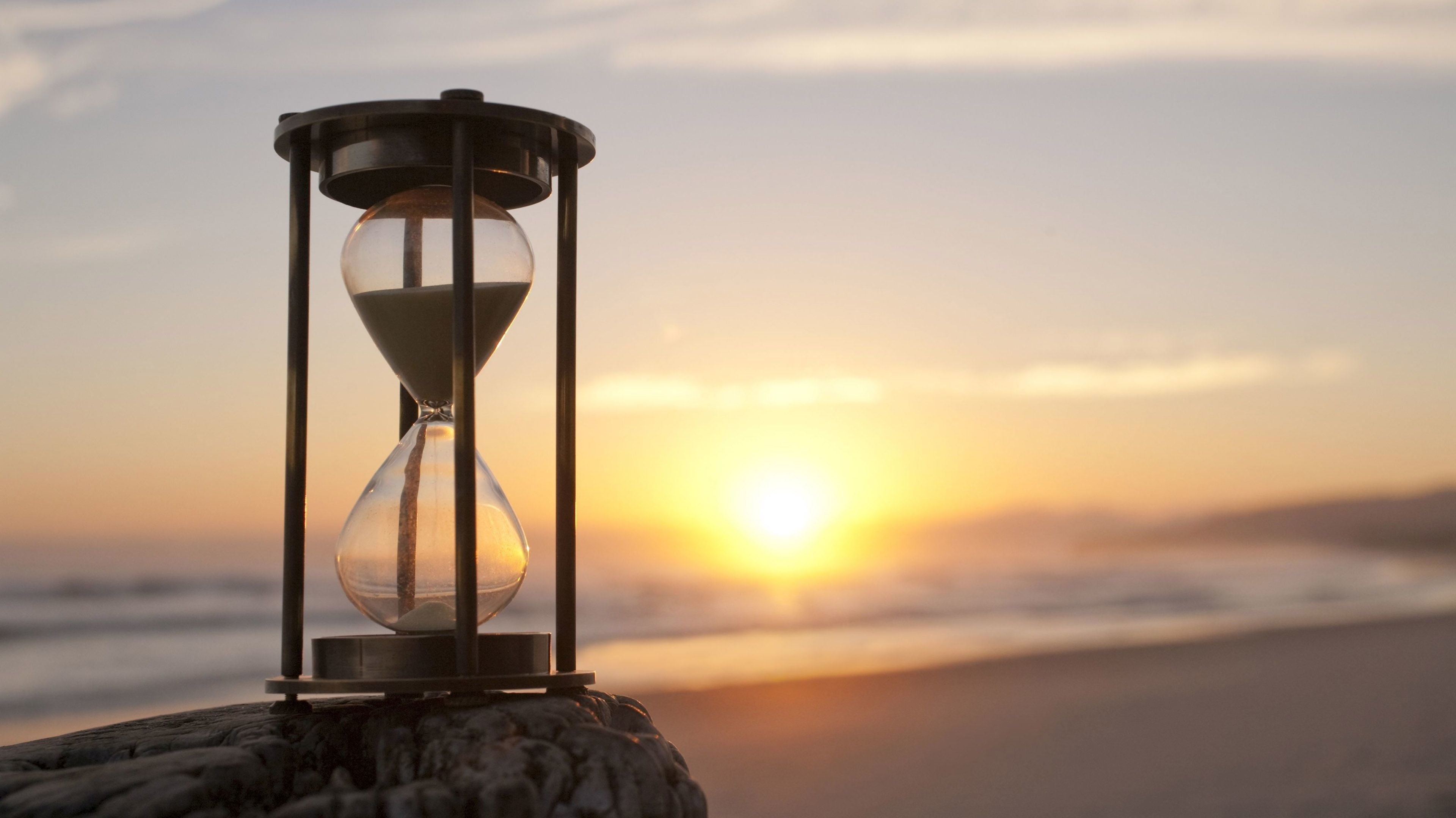 water, minute, cloud - sky, beauty in nature, past, clock, nature, beach, sky, life, timepiece, outdoors, time, sandglass, hourglass, glass - material, HD Wallpaper