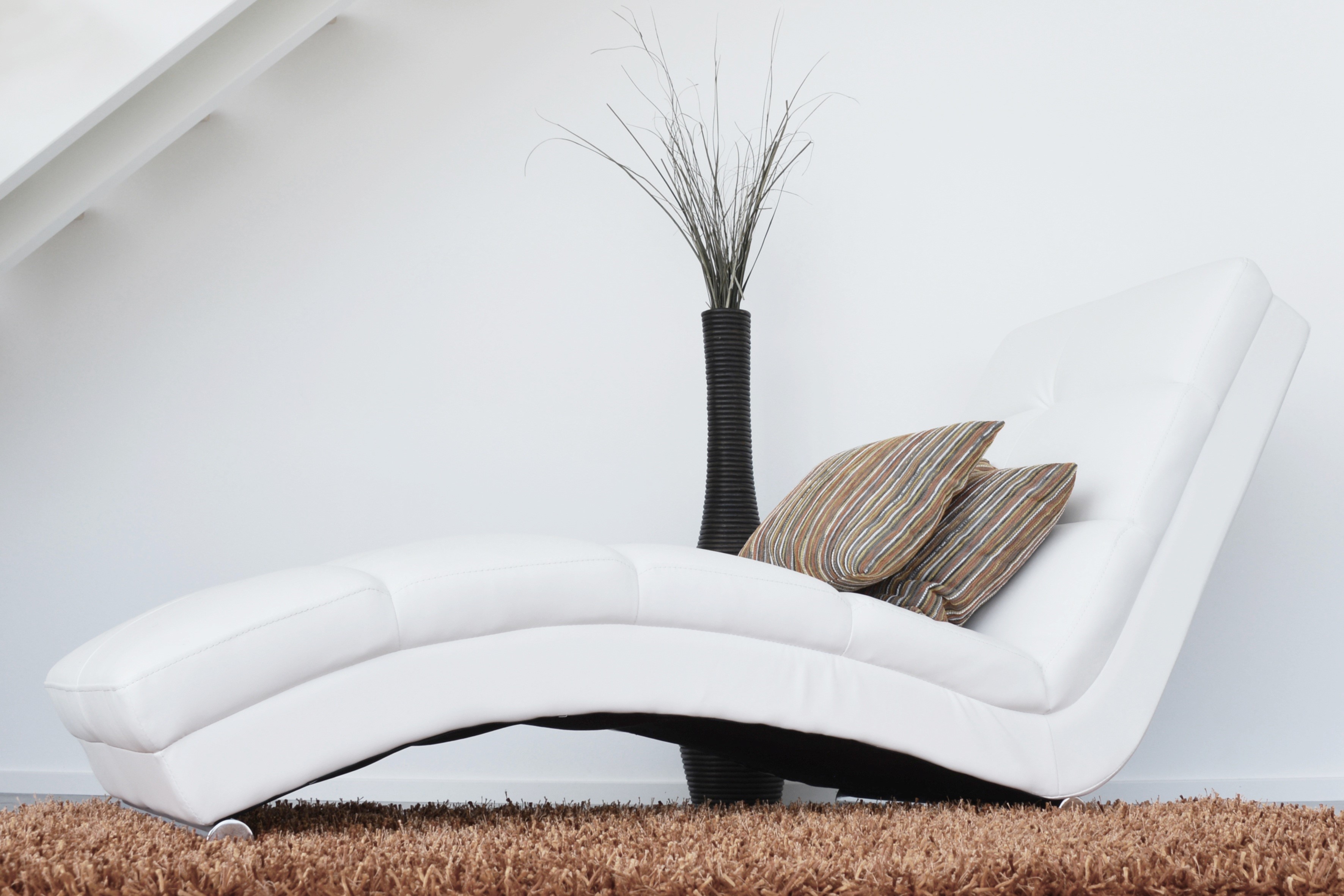 reception, sit, seat cushions, pillow, comfortable, cozy, white color, relaxation, leather, domestic Room, decor, white, day, winter, no people, indoors, HD Wallpaper