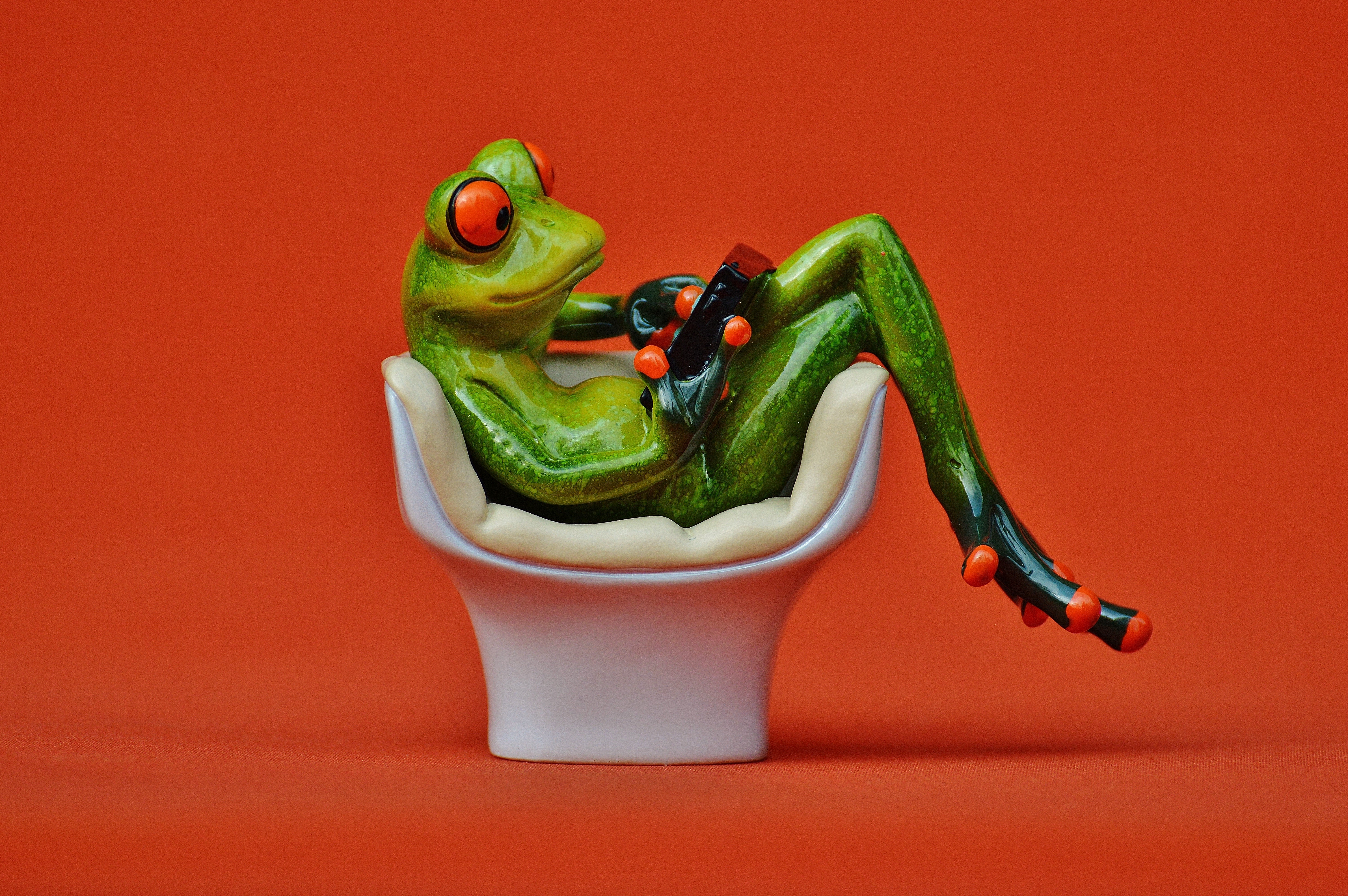 figure, bell pepper, food, seat, green color, red background, cute, red chili pepper, cozy, 5K, computer, studio shot, indoors, close-up, colored background, HD Wallpaper