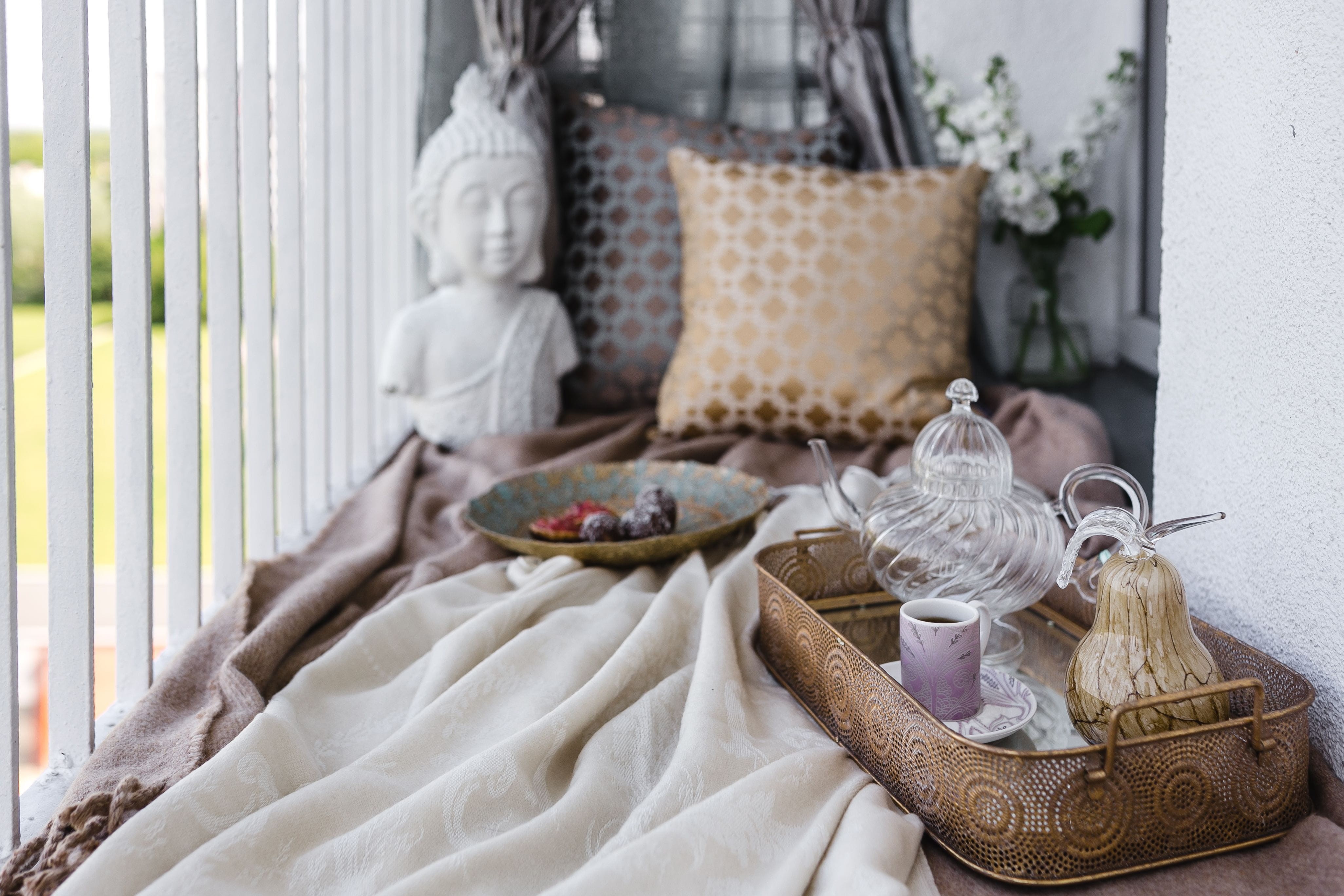 pillow, Exotic, basket, home interior, outdoor, bed, relax, oriental, space, container, domestic life, statue, textile, furniture, still life, chilling, HD Wallpaper