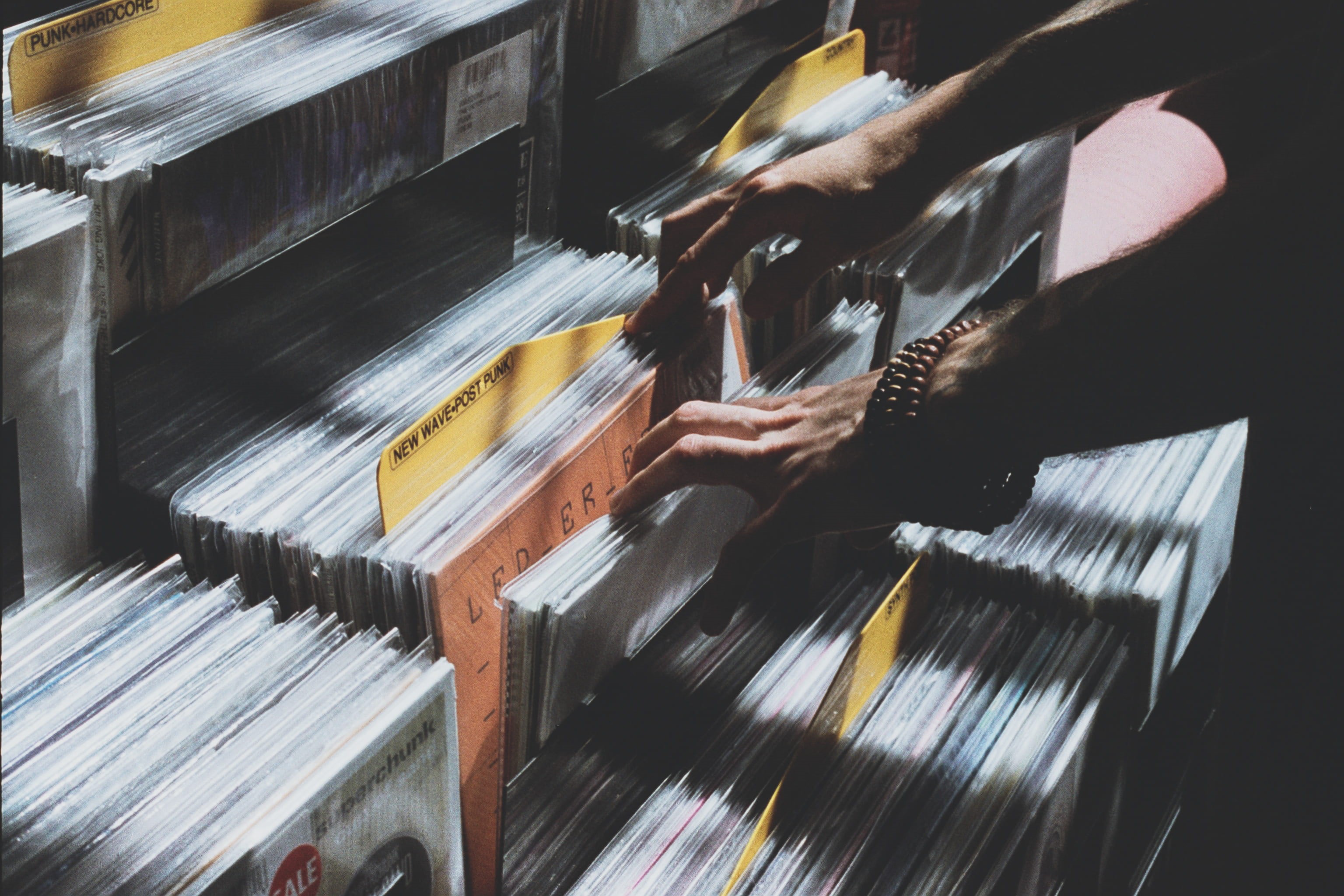 indoors, 35mm film, music lover, piano, rack, shelf, photo, human hand, vynil, retro, close-up, unrecognizable person, hand, looking, assorted, human body part, HD Wallpaper