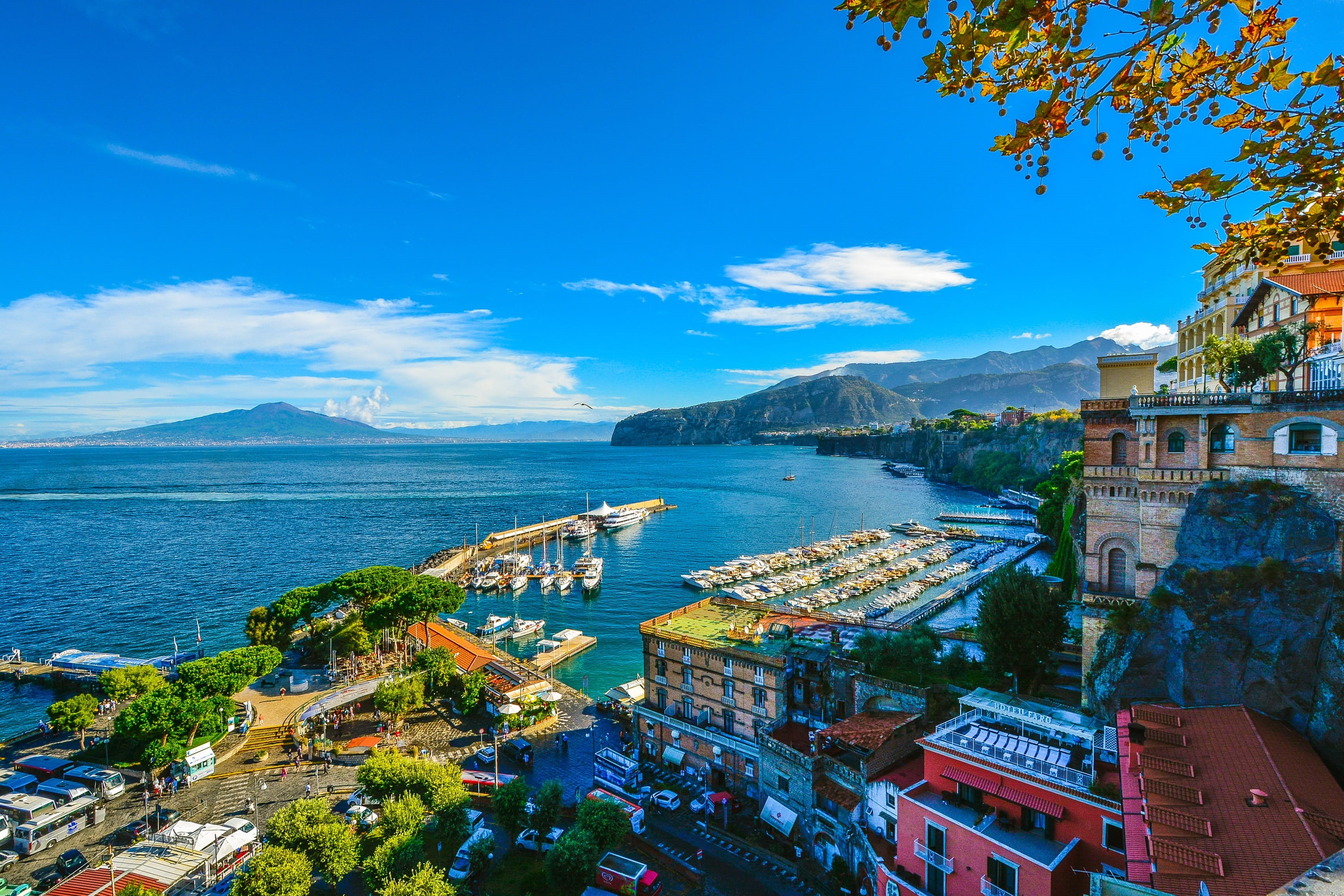 hills, italy, coastline, building exterior, cloud - sky, pretty, blue, sky, cityscape, scenic, italian, tourism, sorrento, architecture, nature, built structure, HD Wallpaper