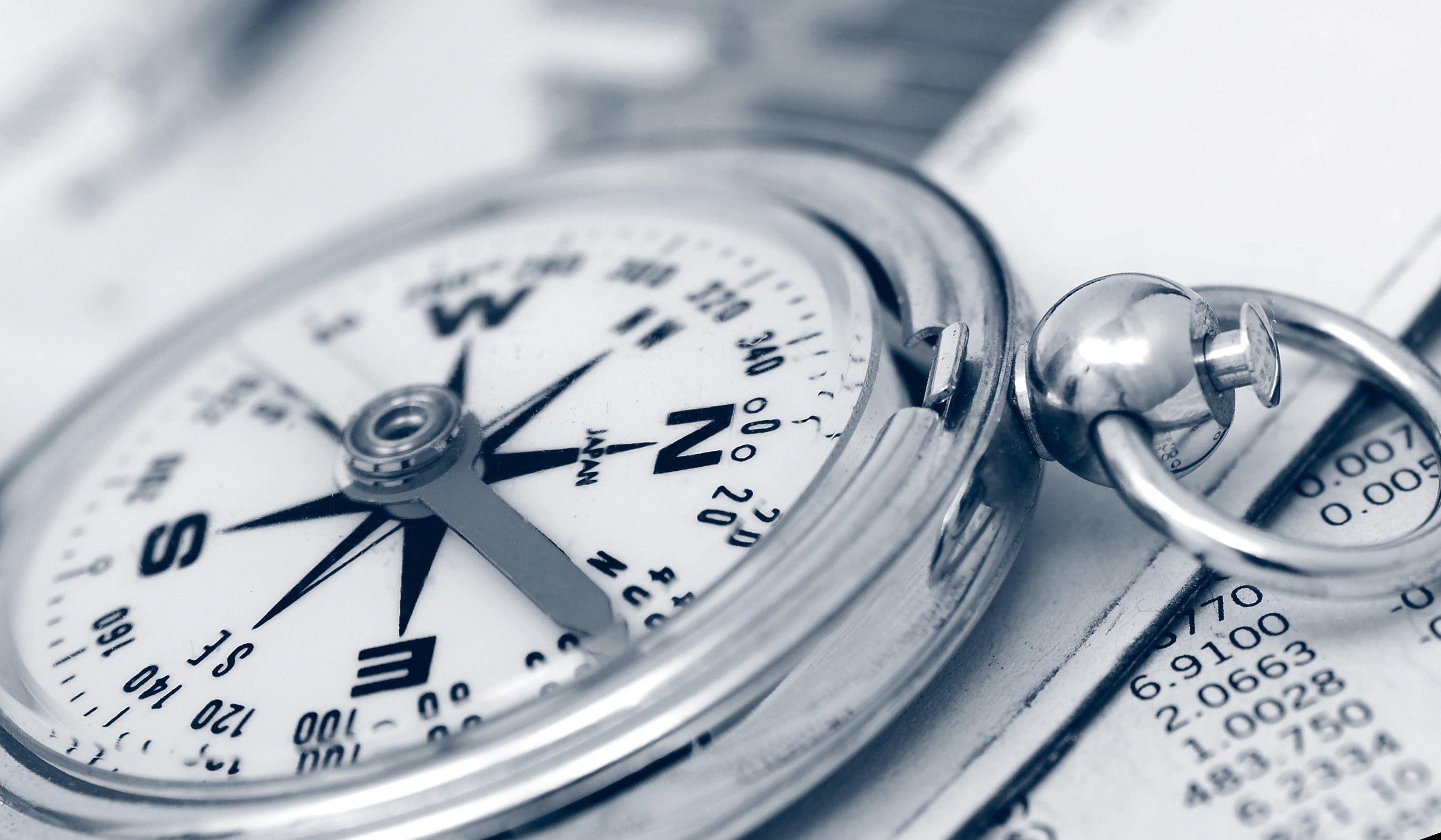 personal accessory, close-up, no people, silver, colored, time, 2K, selective focus, link, analog, watch, circle, metal, geometric shape, indoors, finance, HD Wallpaper