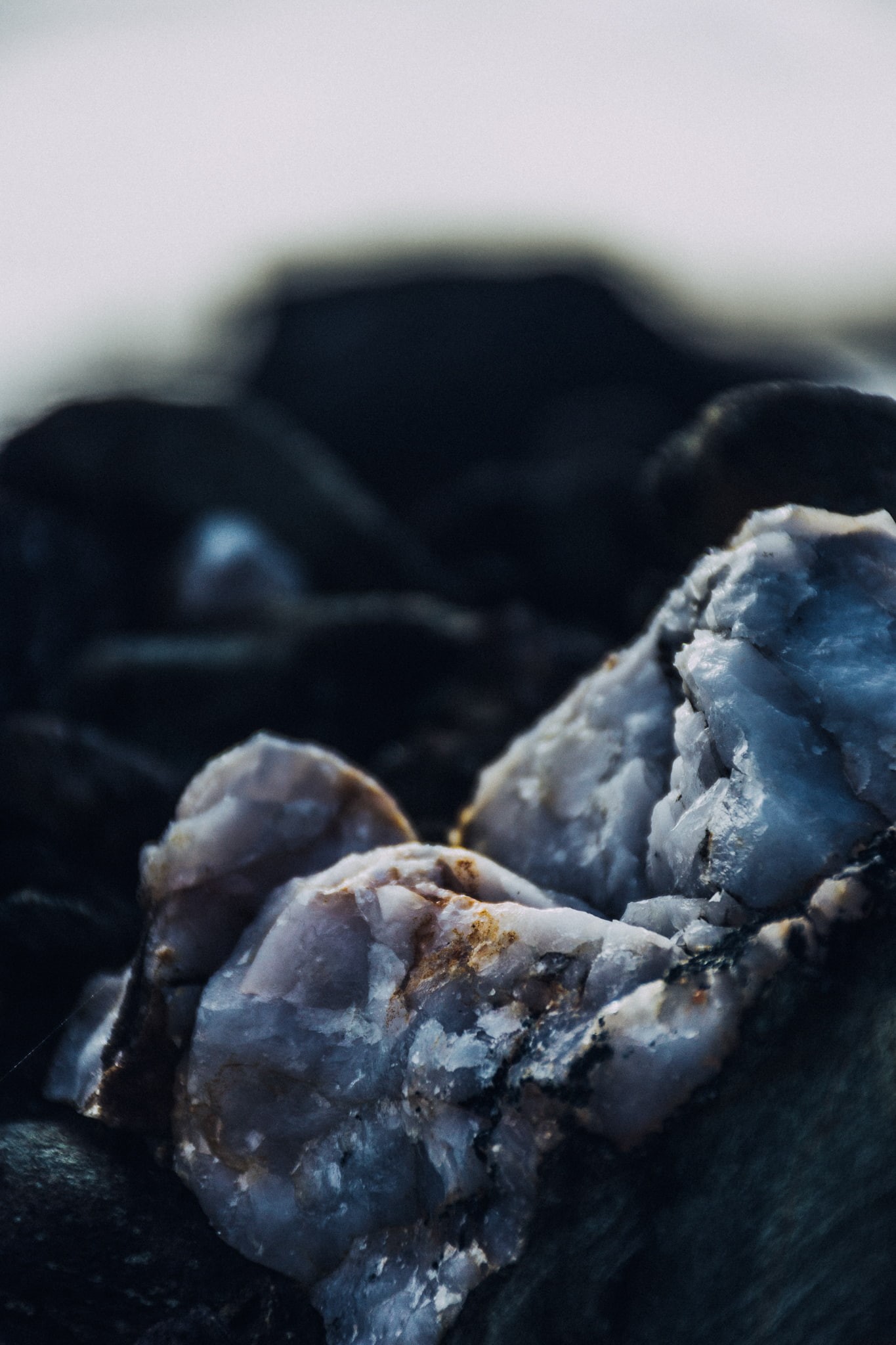 freshness, no people, focus on foreground, close-up, organic, vegetable, rock, solid, food and drink, stones, quartz, nature, wellbeing, selective focus, Phone HD Wallpaper