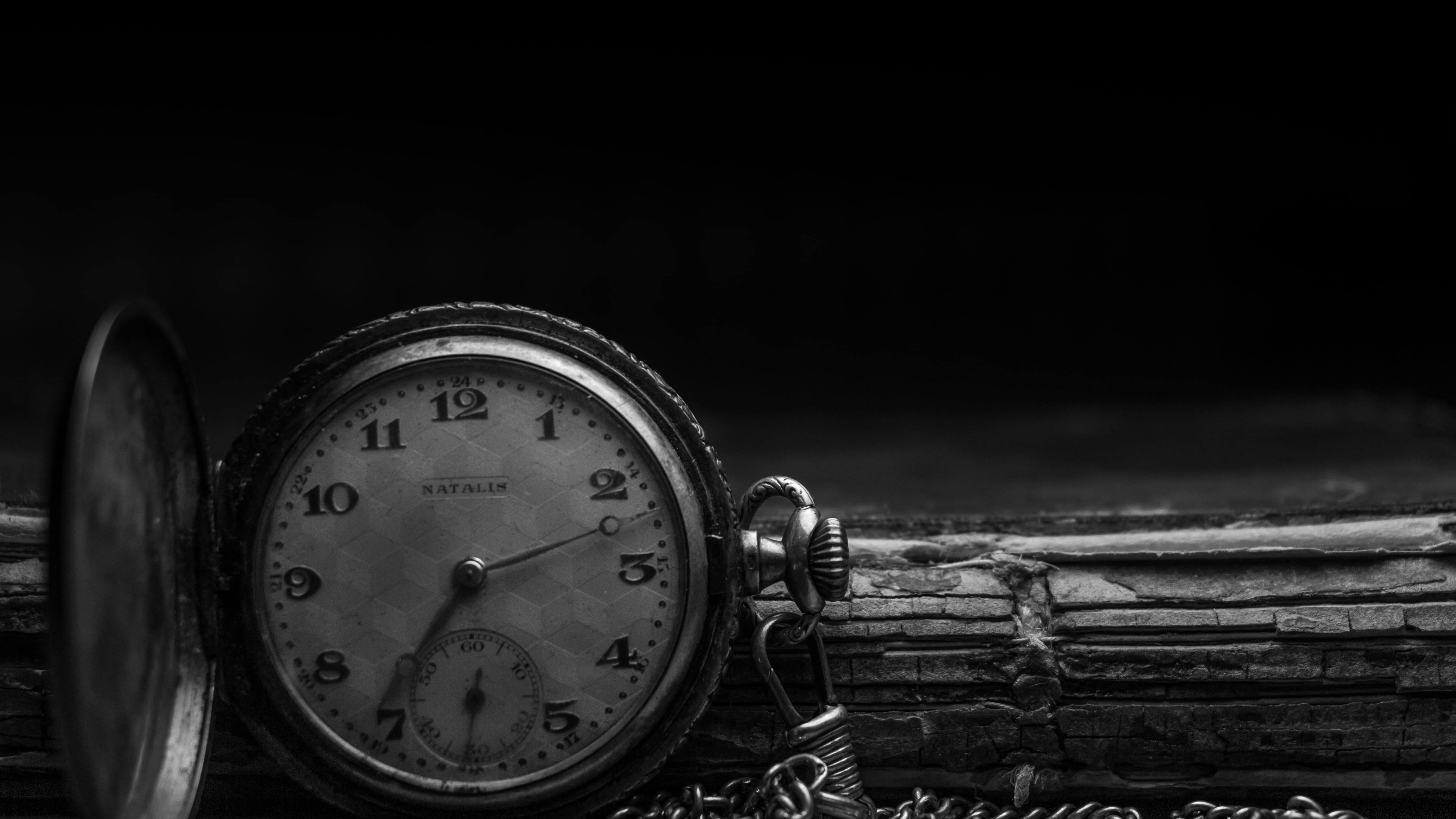 antique, quartz, still life, close-up, photography, meter - instrument of measurement, retro, seconds, accurate, monochrome, glass - material, speedometer, HD Wallpaper